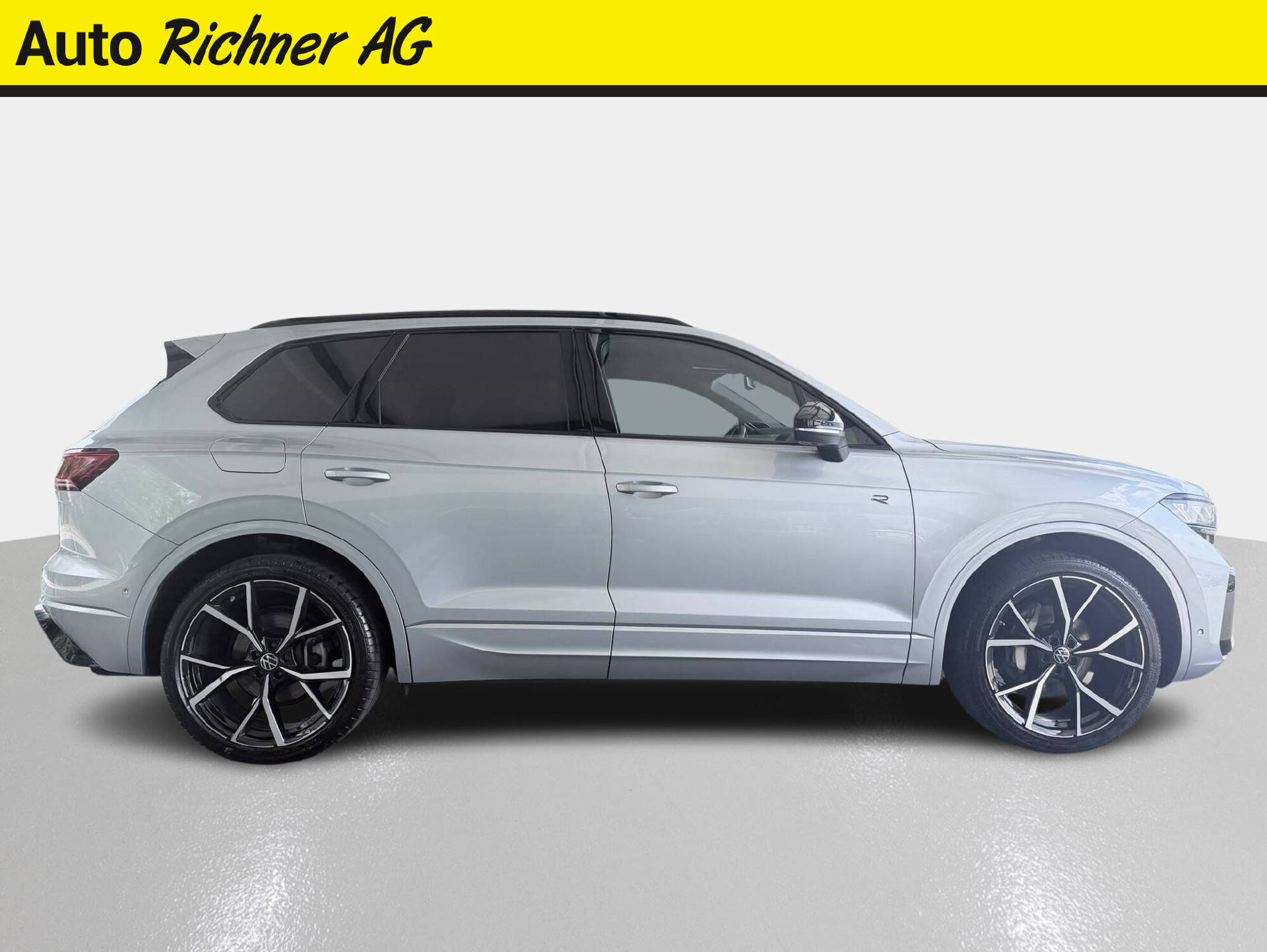 VW Touareg 3.0 V6 TDI 286 R-Line-showroom-element-2