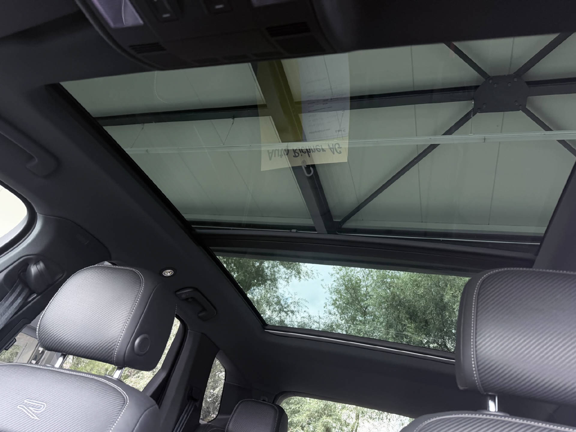 VW Touareg 3.0 V6 TDI 286 R-Line-image-6