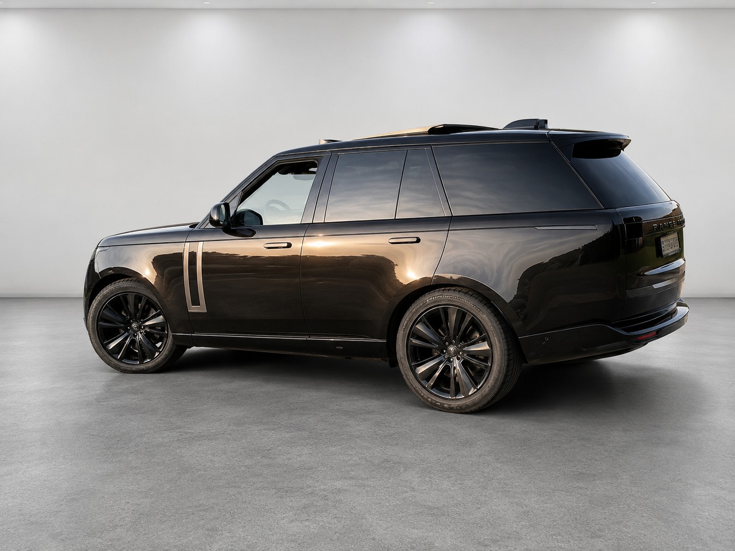 LAND ROVER 4.4 V8 Autobiography-image-0