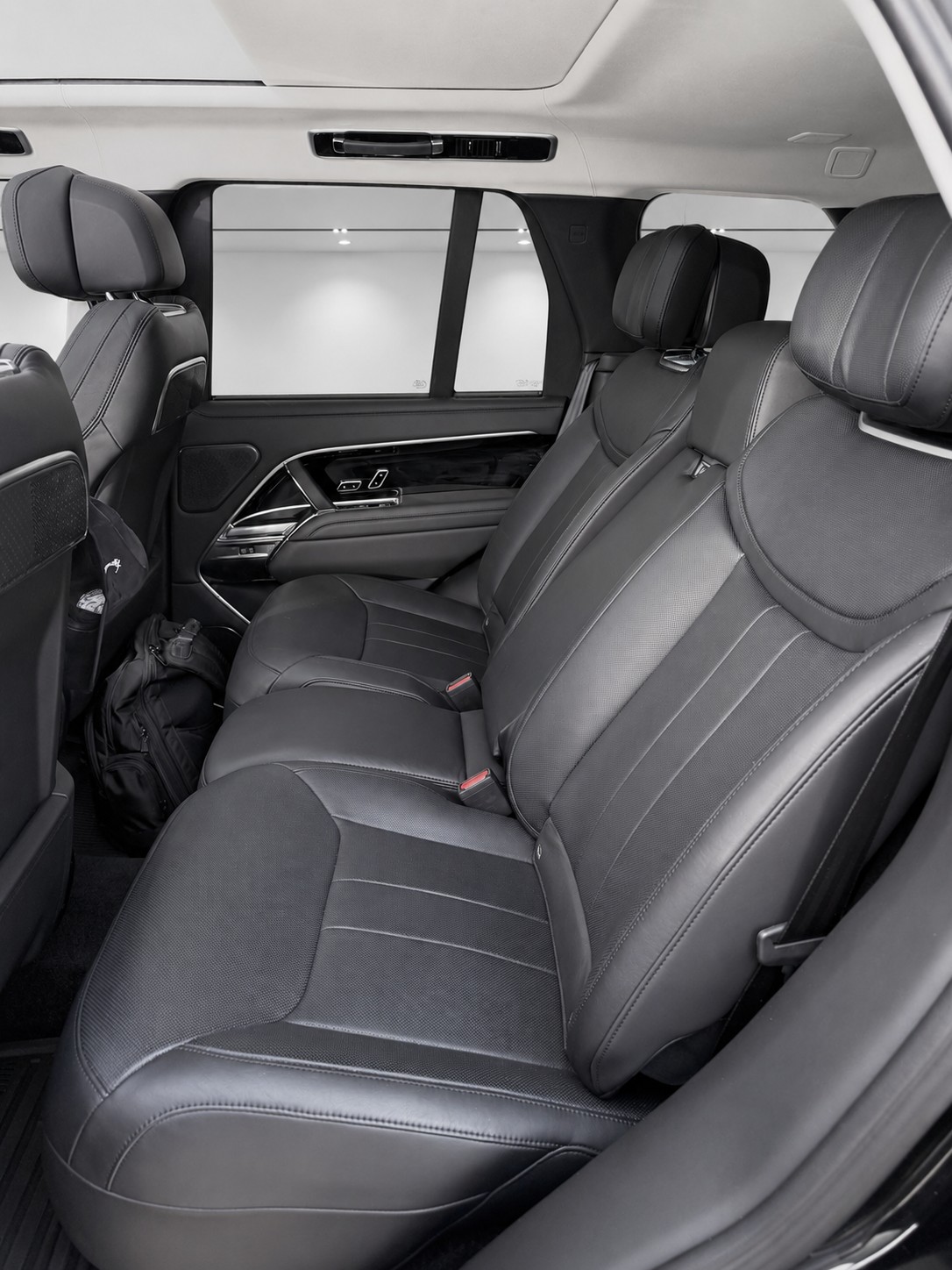 LAND ROVER 4.4 V8 Autobiography-image-6