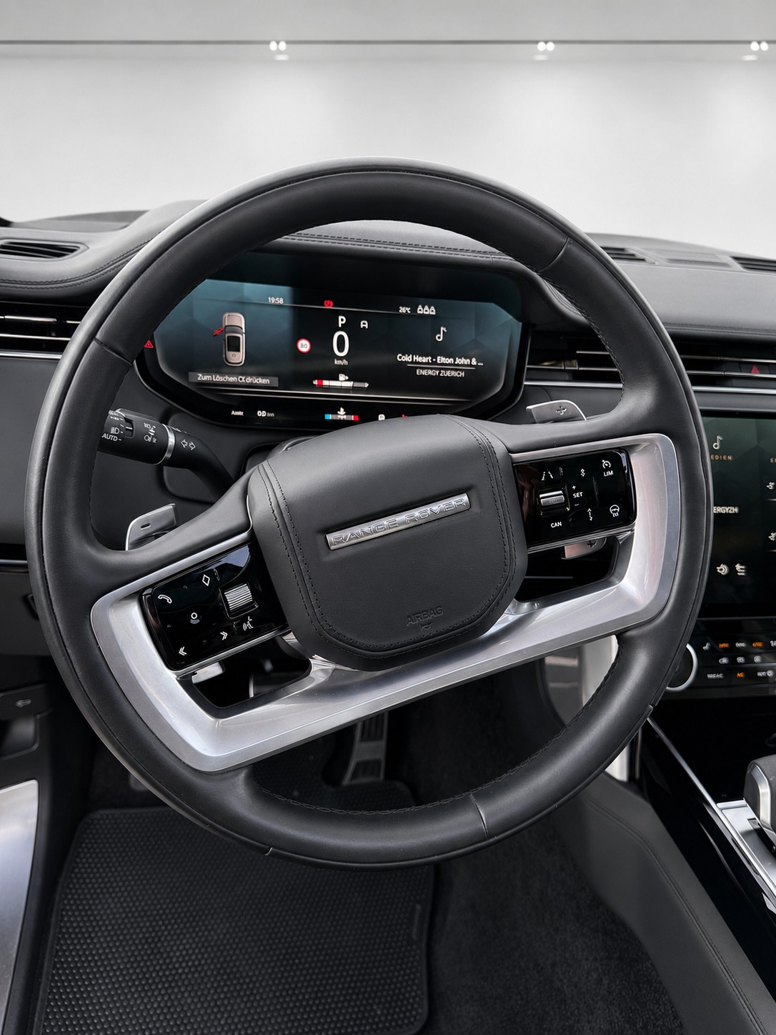 LAND ROVER 4.4 V8 Autobiography-image-11