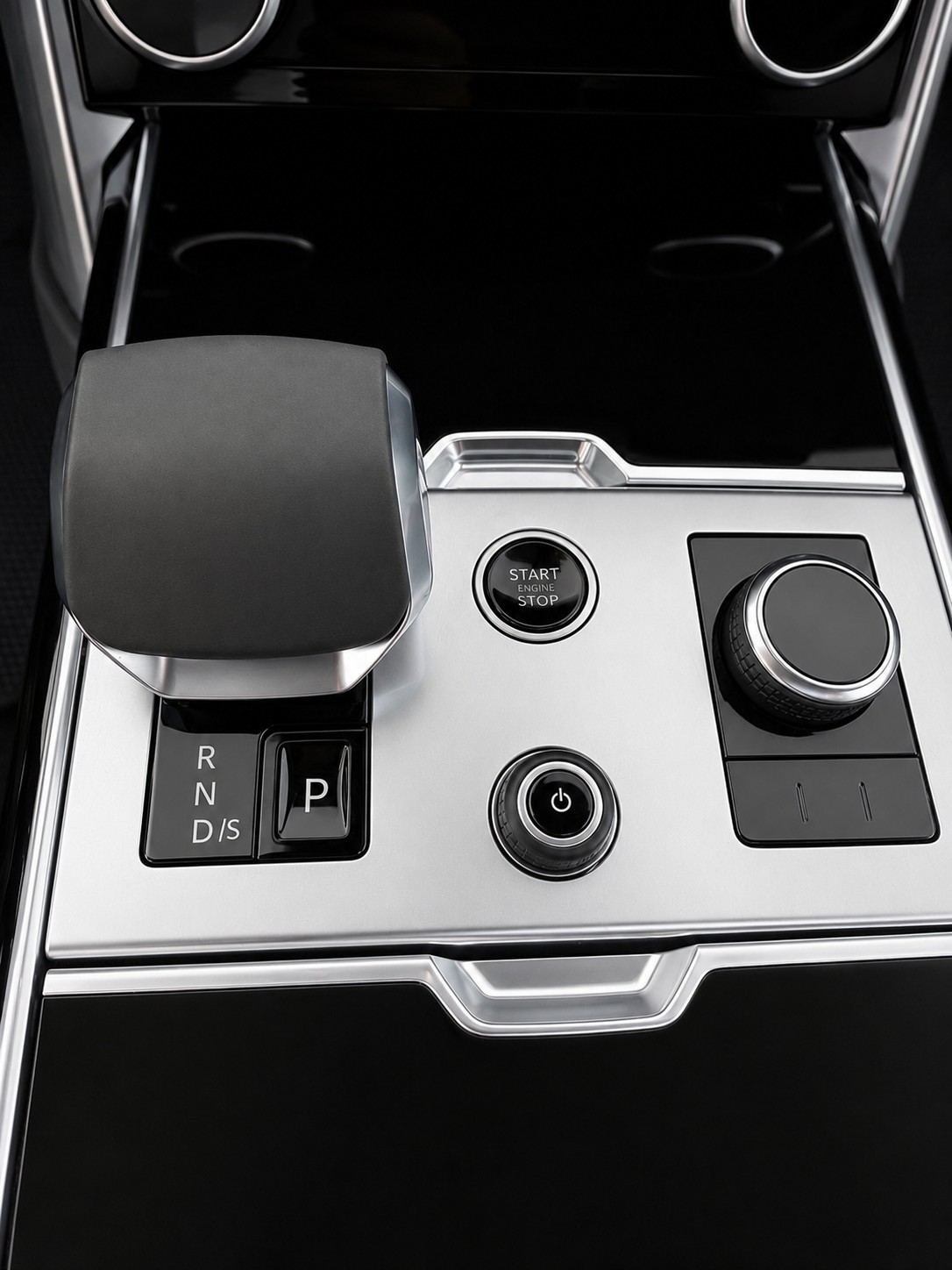 LAND ROVER 4.4 V8 Autobiography-image-13