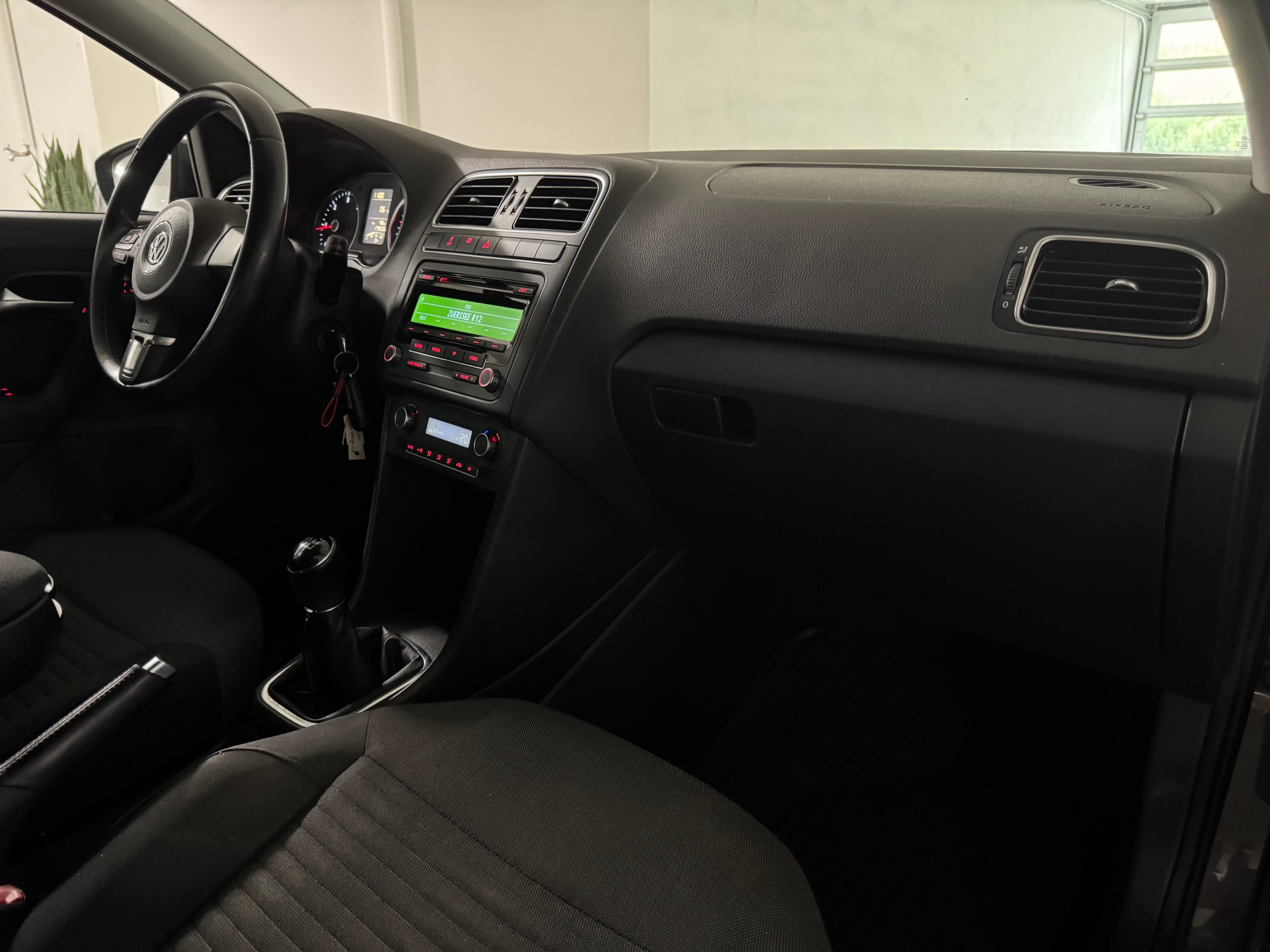 VW Polo 1.6 TDI Design-image-12