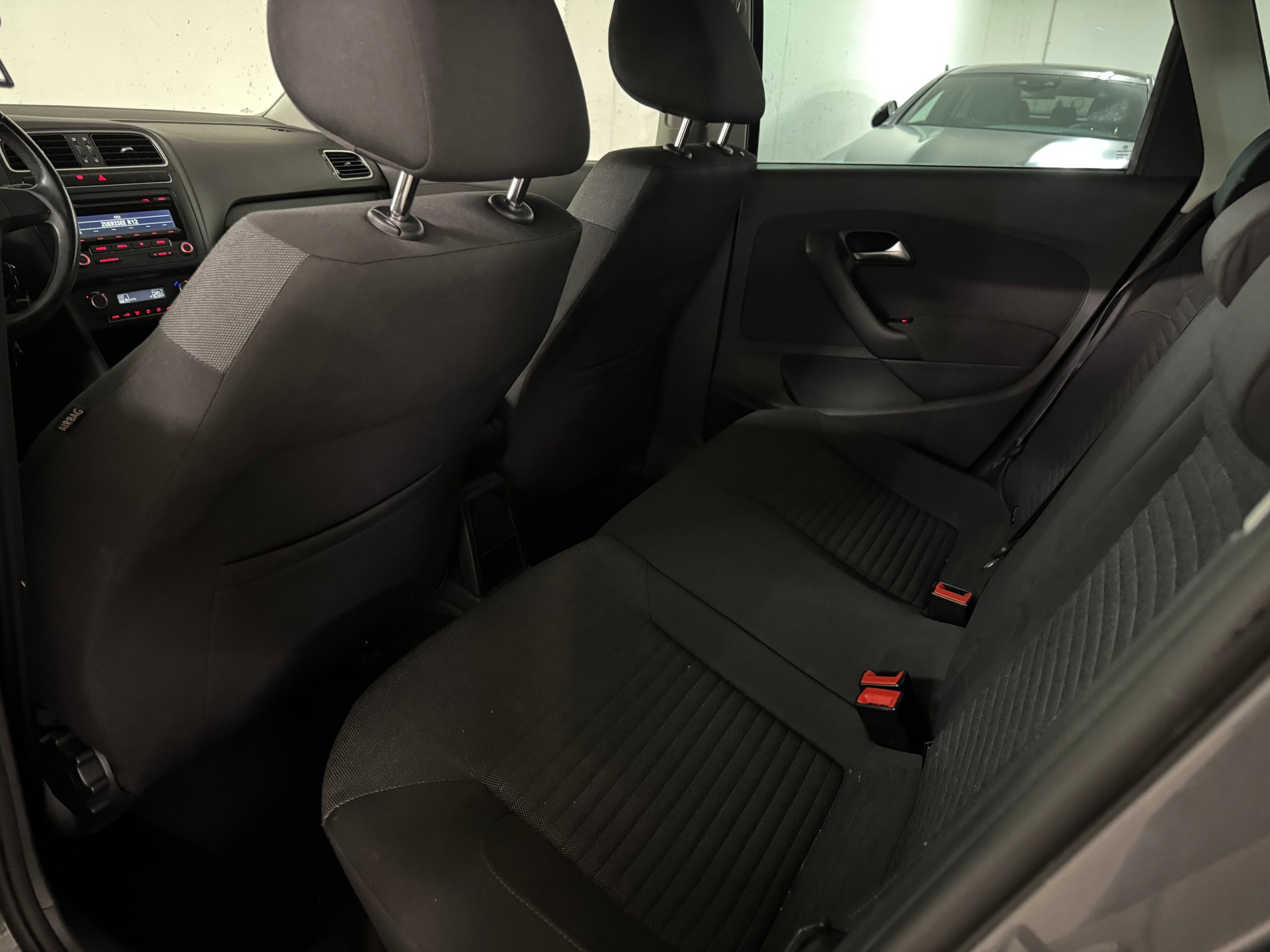 VW Polo 1.6 TDI Design-image-13