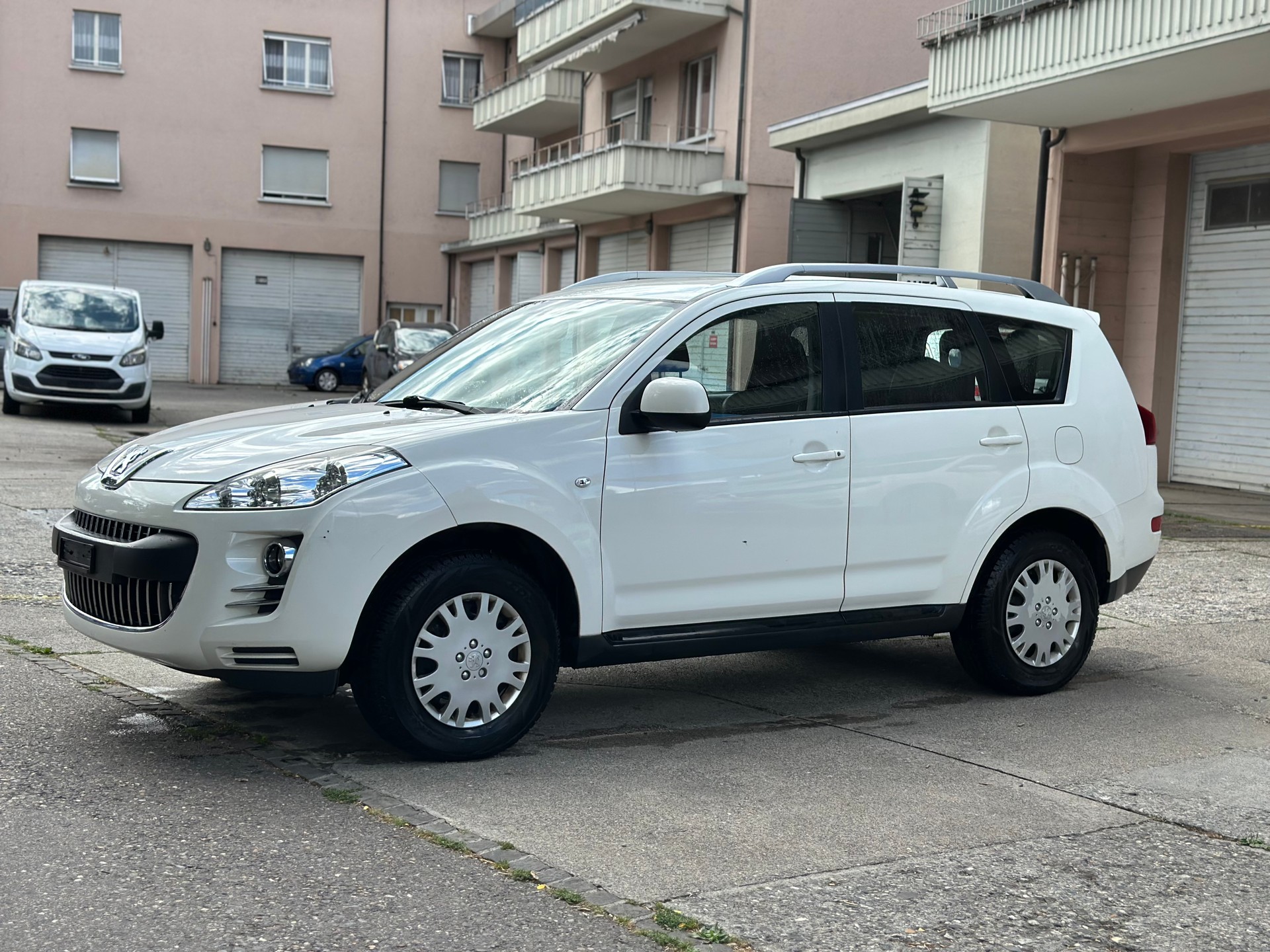 PEUGEOT 4007 2.2 HDi Platinum Edition-image-4