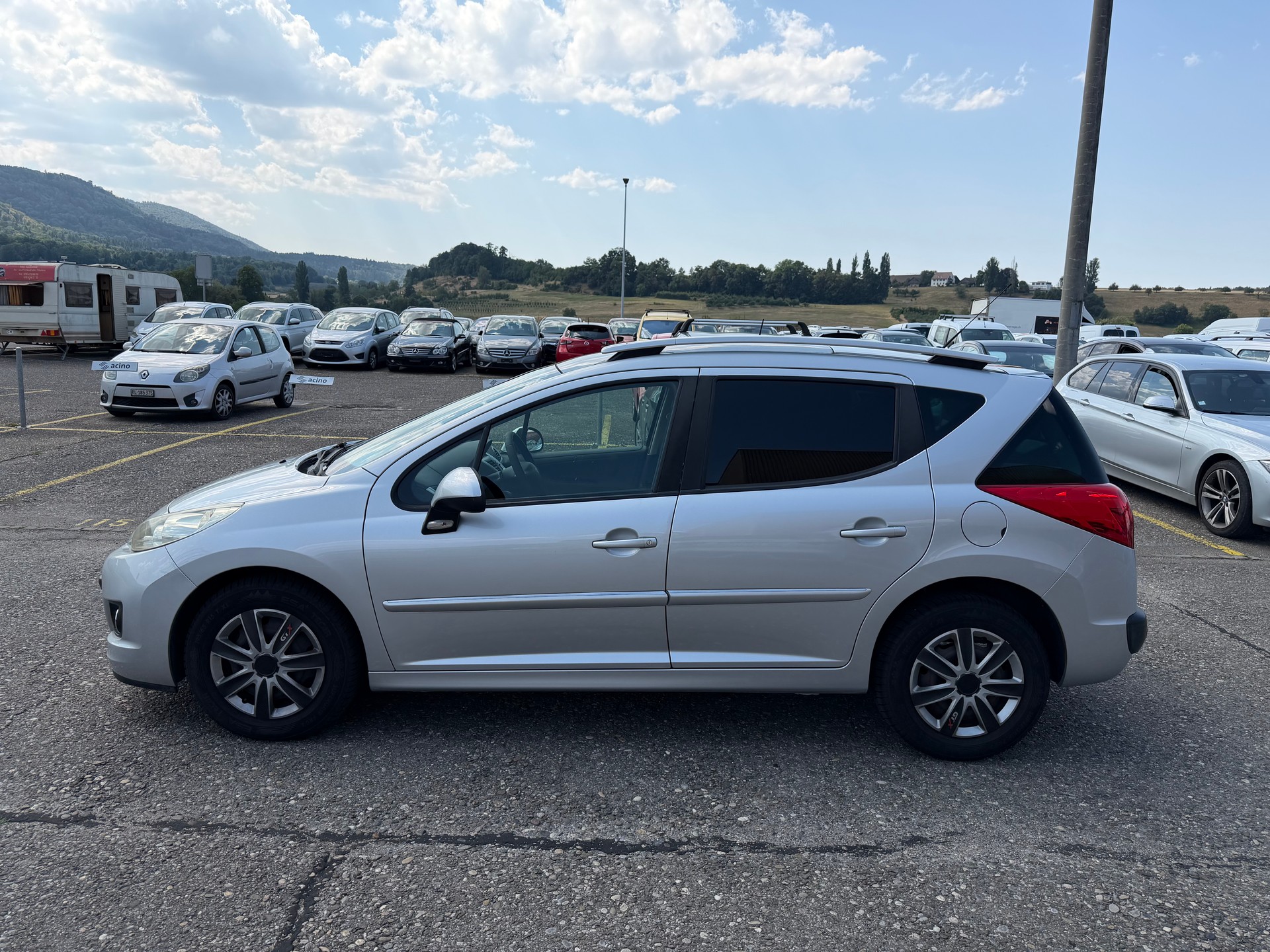 PEUGEOT 207 SW 1.6 16V Lion Edition Automatic-image-6