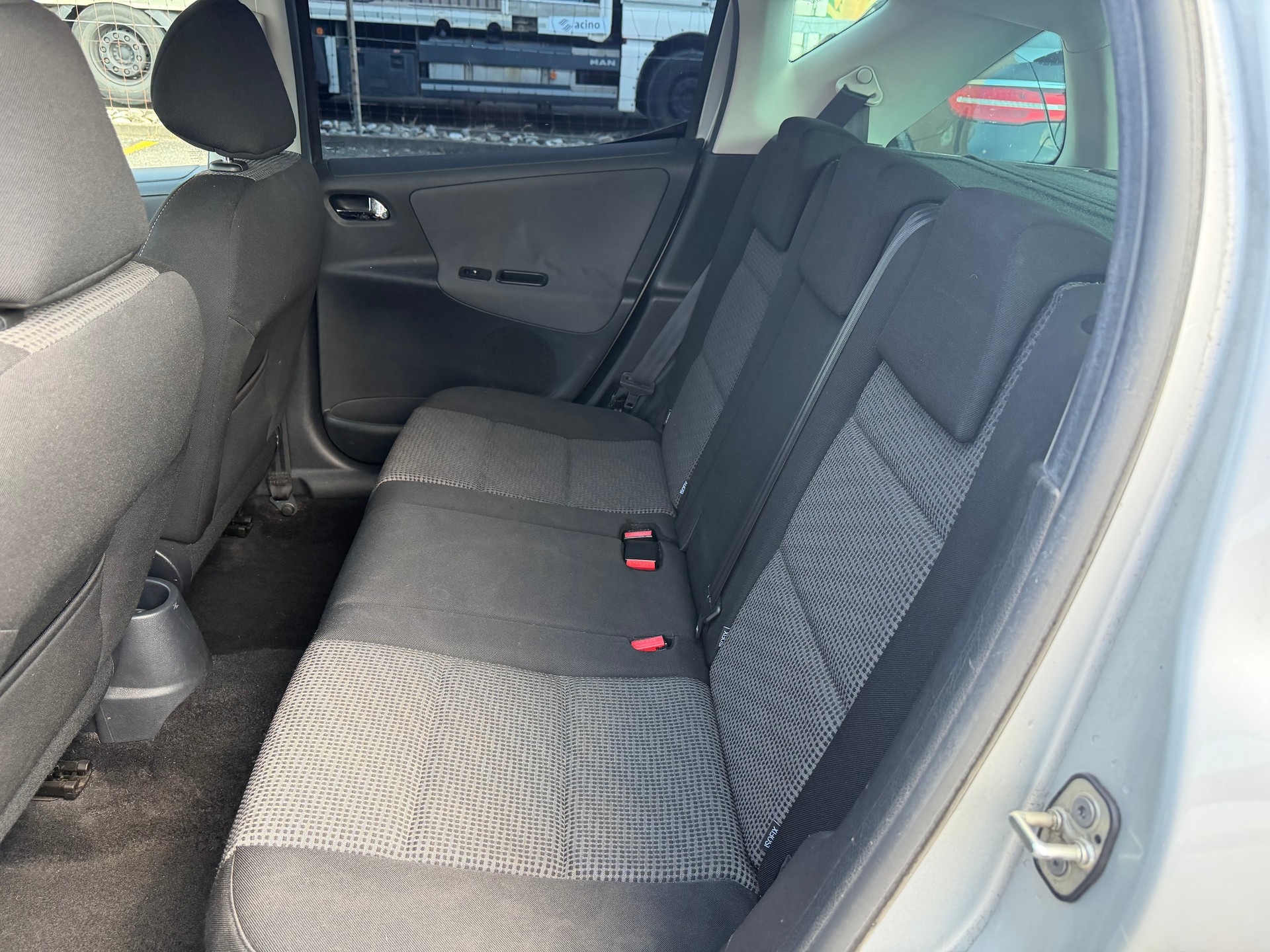 PEUGEOT 207 SW 1.6 16V Lion Edition Automatic-image-8
