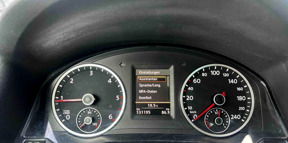 VW Tiguan 2.0 TDI BMT Design 4Motion DSG-image-8