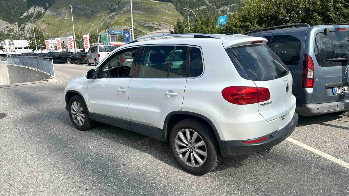 VW Tiguan 2.0 TDI BMT Design 4Motion DSG-image-3