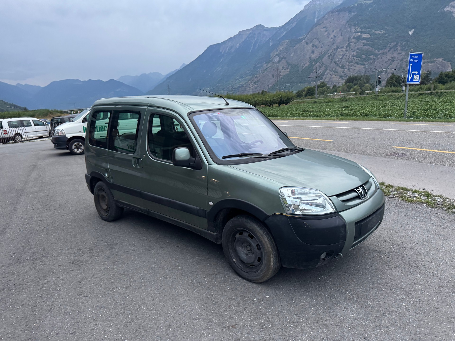 PEUGEOT Partner 1.6 Country-image-2