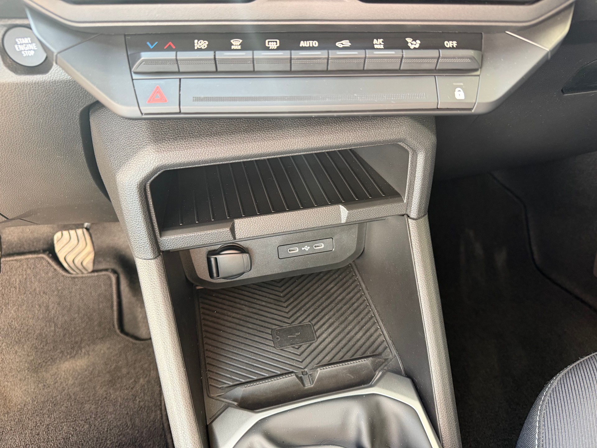DACIA Duster TCe 130 48V Journey 4x4-image-11