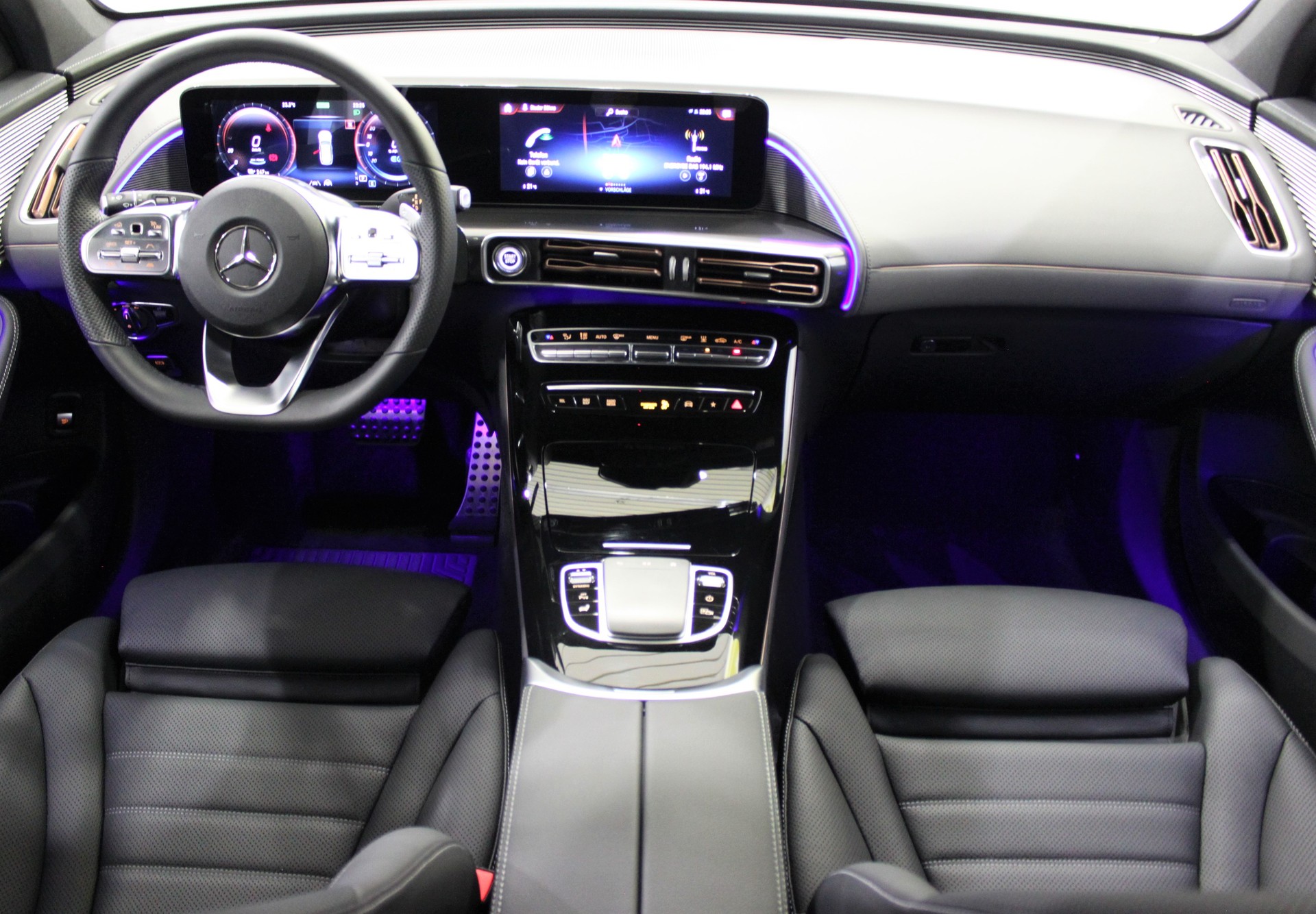 MERCEDES-BENZ EQC 400 AMG Line 4Matic (CH) AHK-image-8