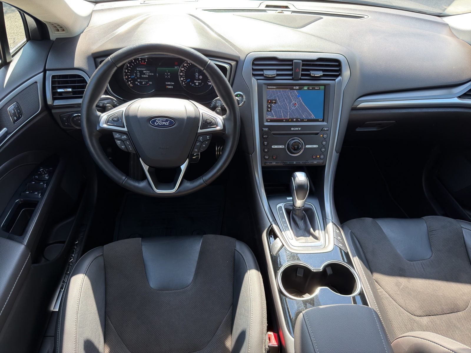 FORD Mondeo 2.0 TDCi Titanium AWD PowerShift-image-12