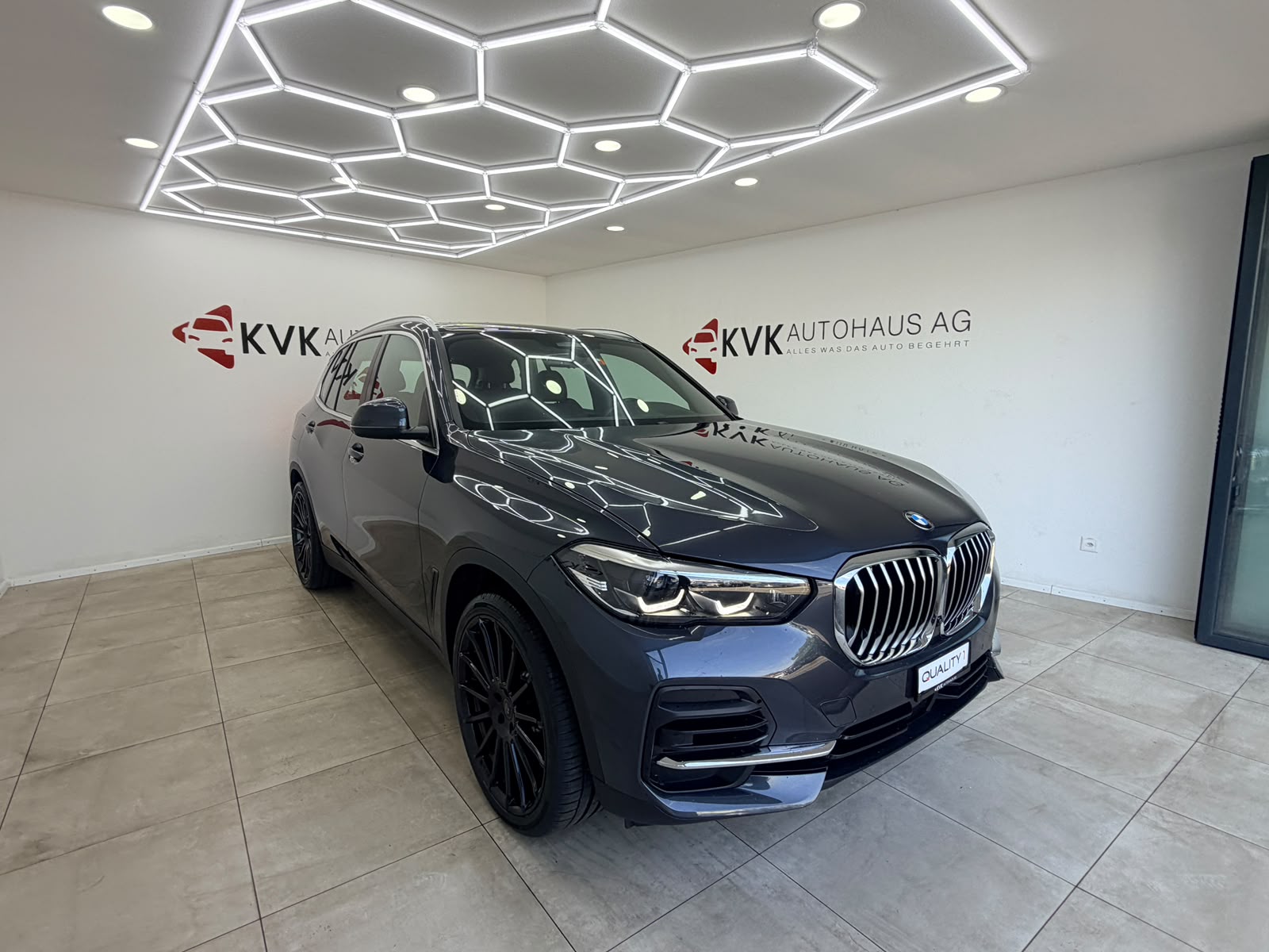 BMW X5 xDrive 25d M Sport Steptronic | 7-SITZER | GRATIS SERVICE | CH-FAHRZEUG | 22 Zoll AversusFelgen |-image-6