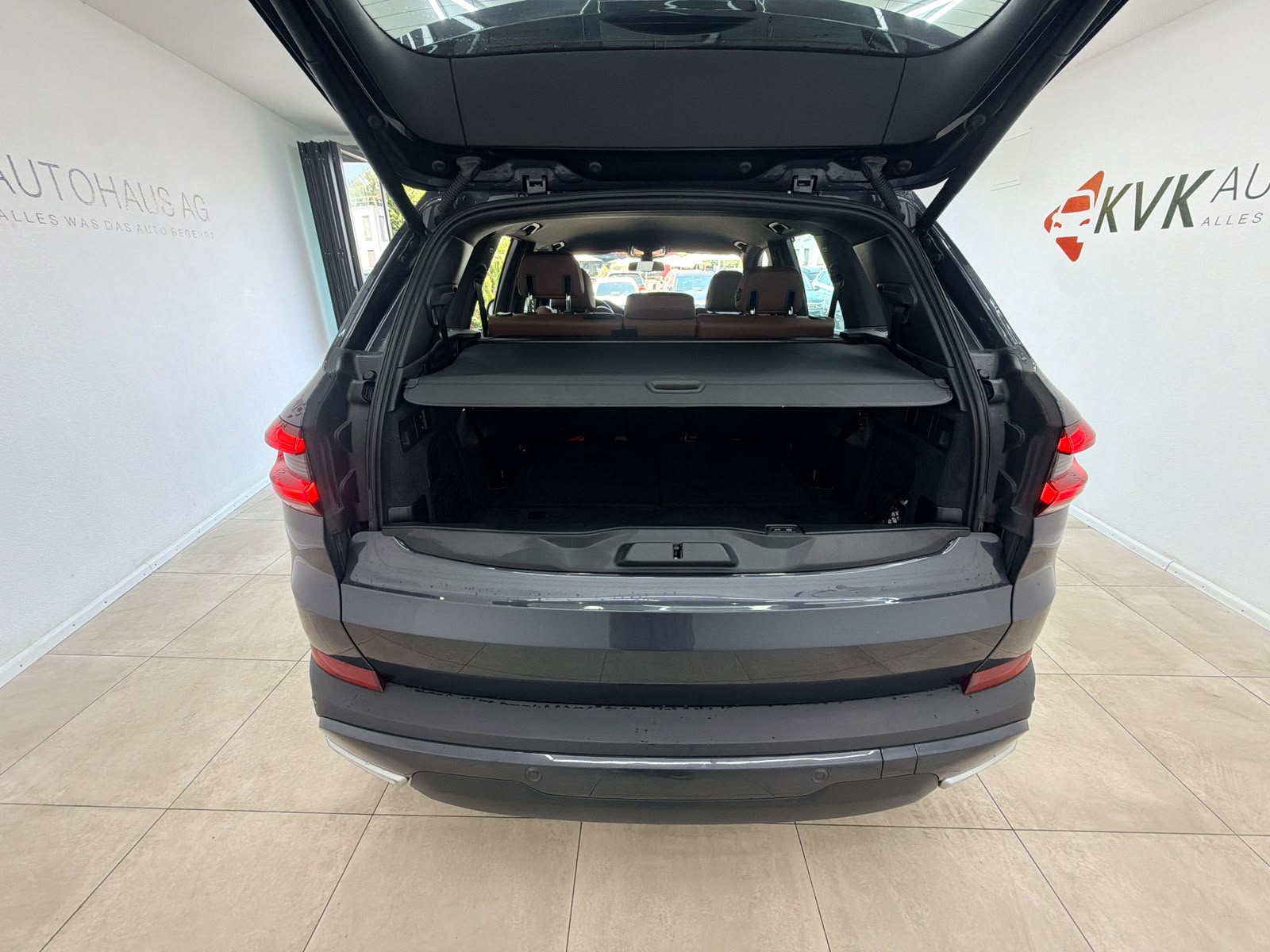 BMW X5 xDrive 25d M Sport Steptronic | 7-SITZER | GRATIS SERVICE | CH-FAHRZEUG | 22 Zoll AversusFelgen |-image-8