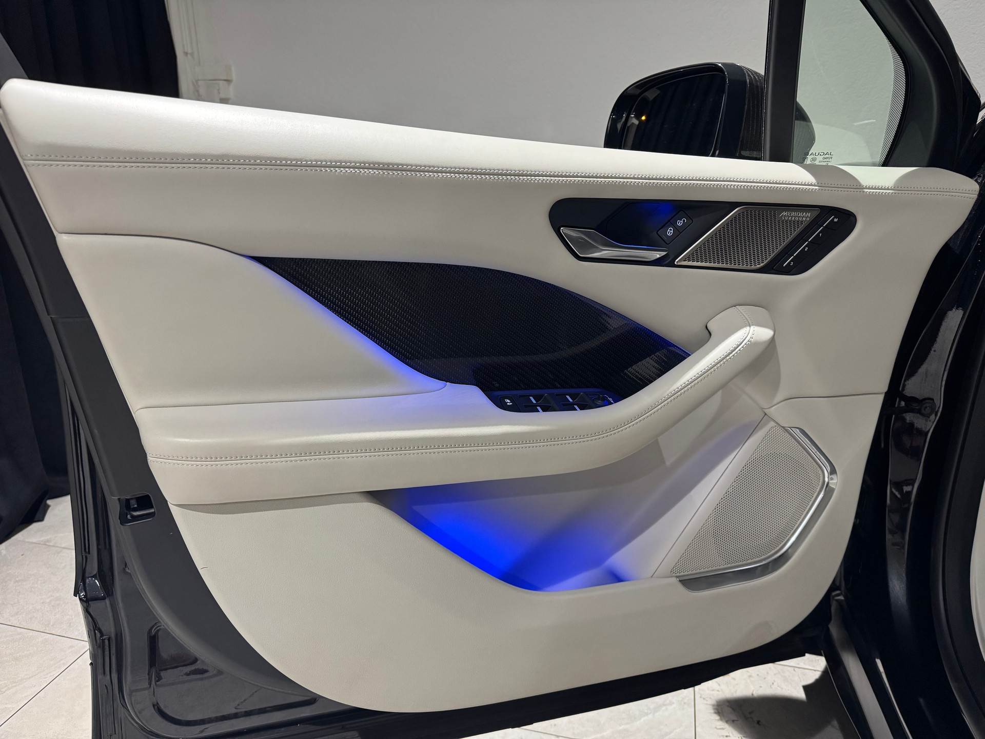 JAGUAR I-Pace EV400 HSE AWD I 1.HAND I Werksgarantie I-image-24