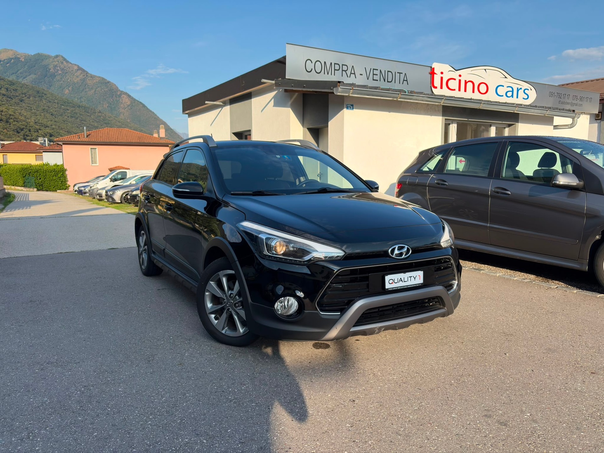 HYUNDAI i20 Active 1.0 T-GDi Amplia-image-0