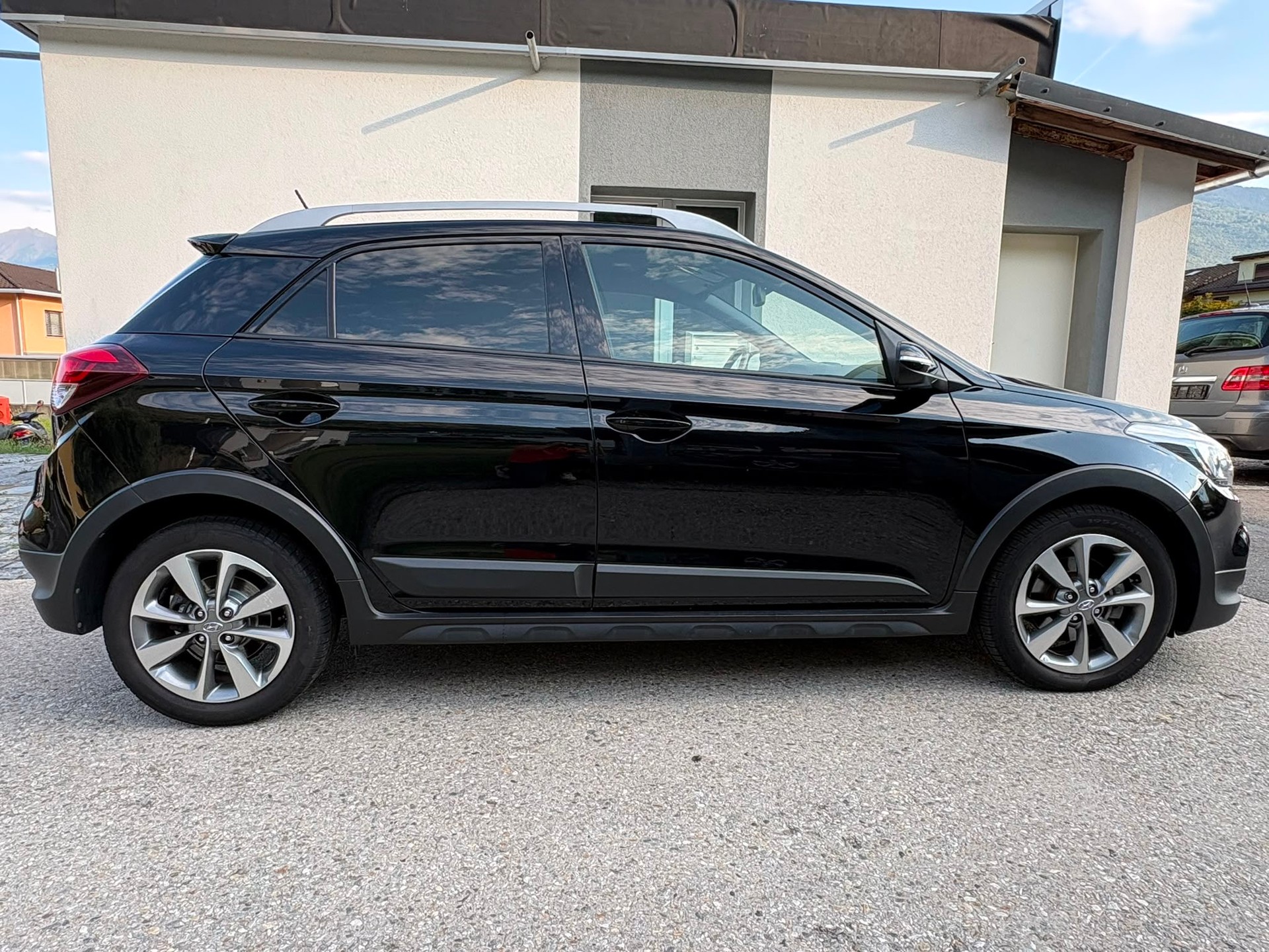 HYUNDAI i20 Active 1.0 T-GDi Amplia-image-5