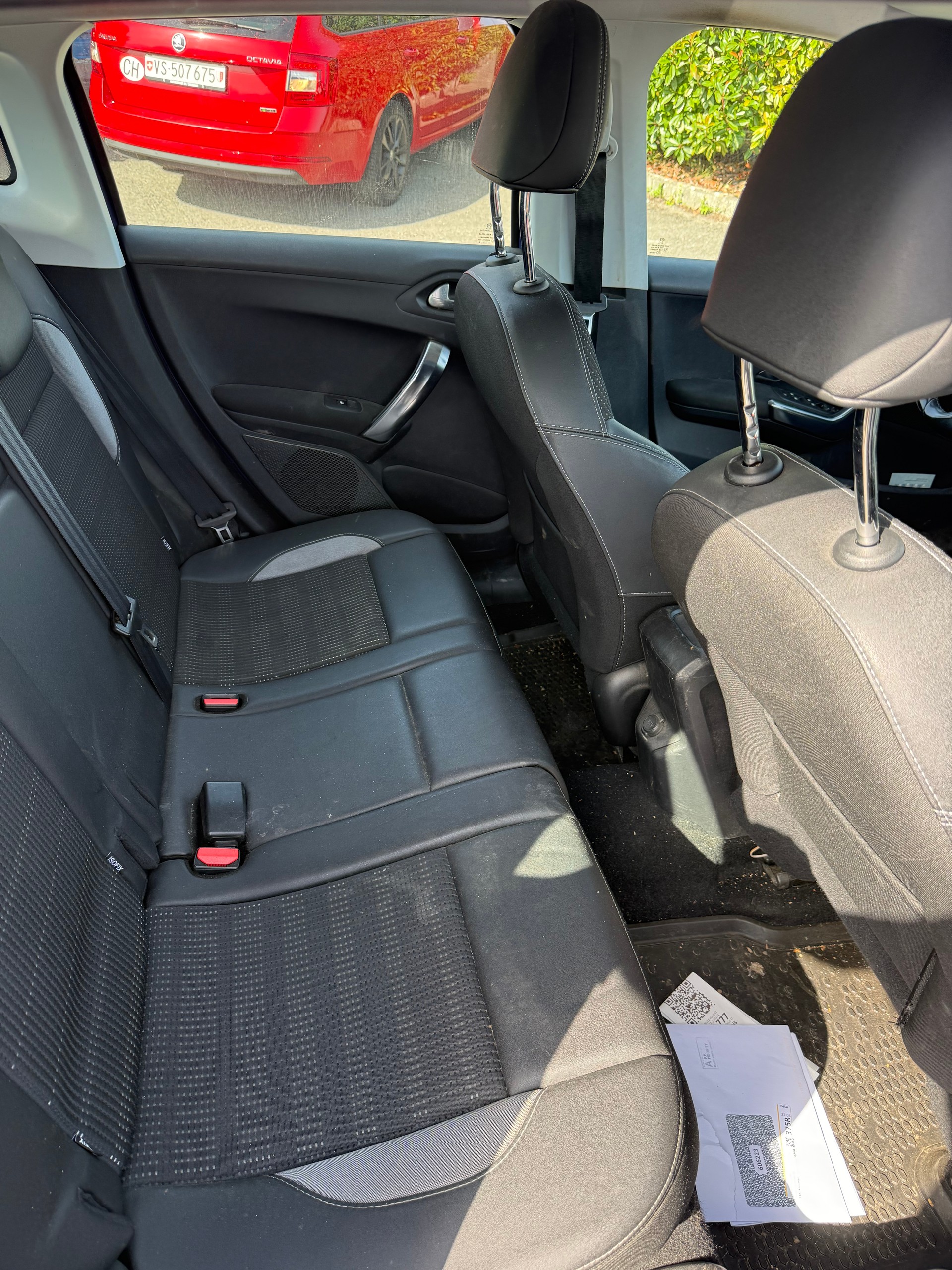 PEUGEOT 2008 1.2 PureTech Active-image-10