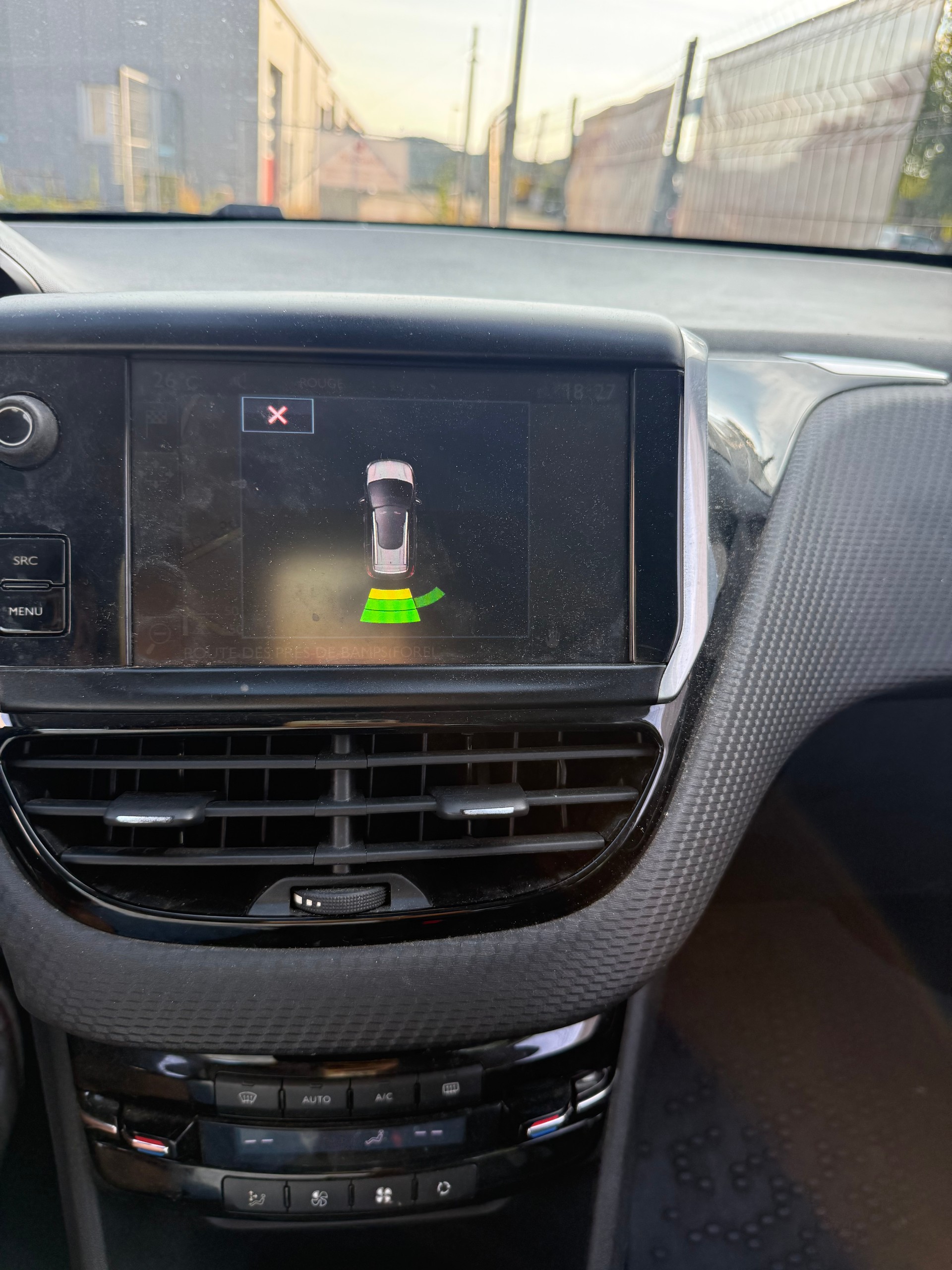 PEUGEOT 2008 1.2 PureTech Active-image-13