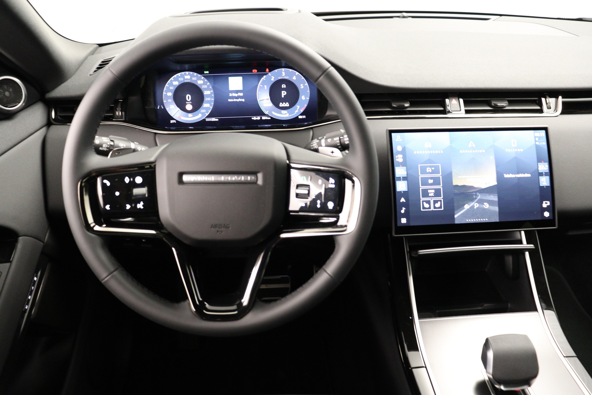 LAND ROVER Range Rover Evoque 1.5 T 270e Dynamic SE-image-4
