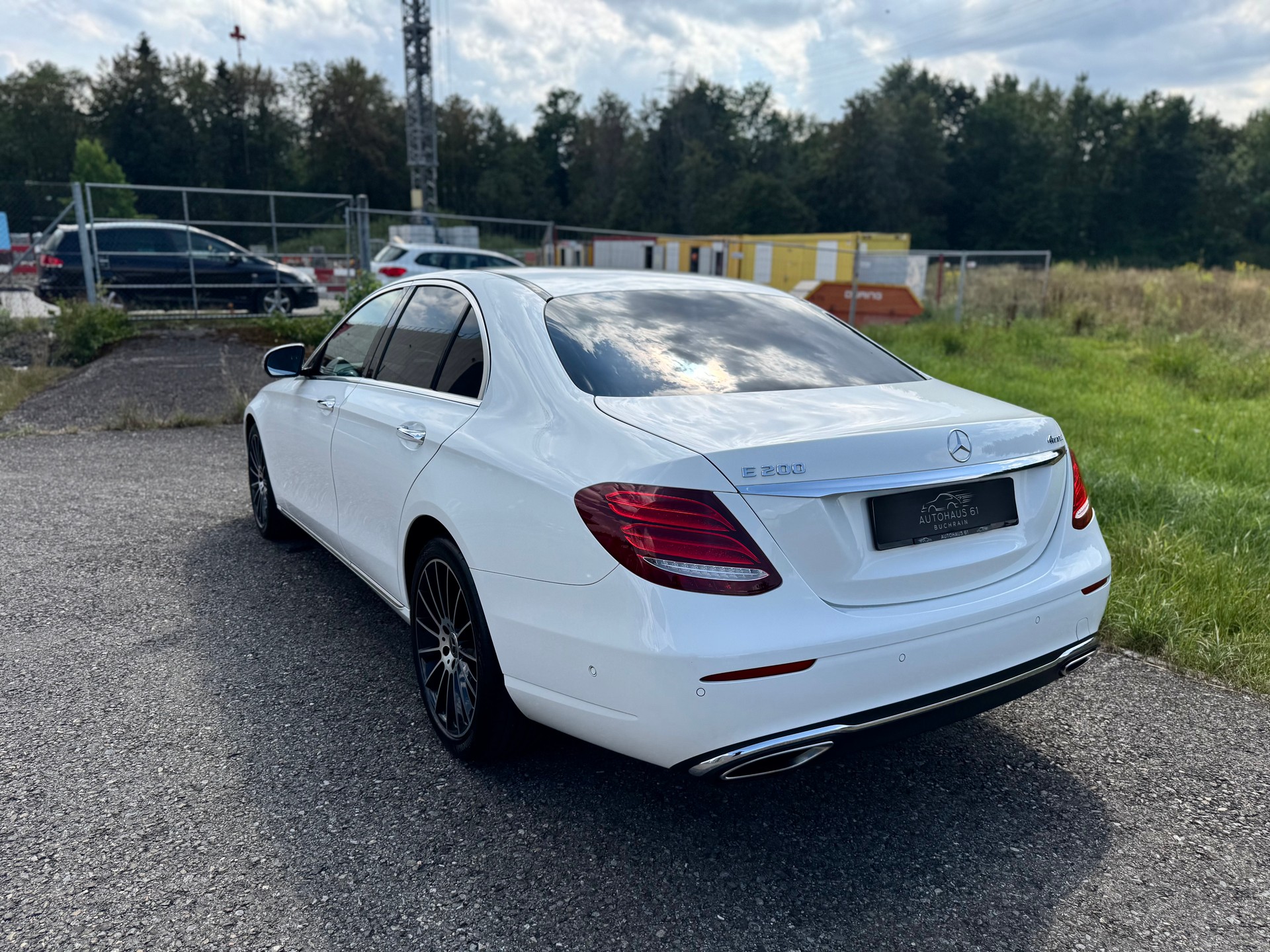MERCEDES-BENZ E 200 Avantgarde 4Matic 9G-Tronic / ab MFK bei Verkauf-image-5