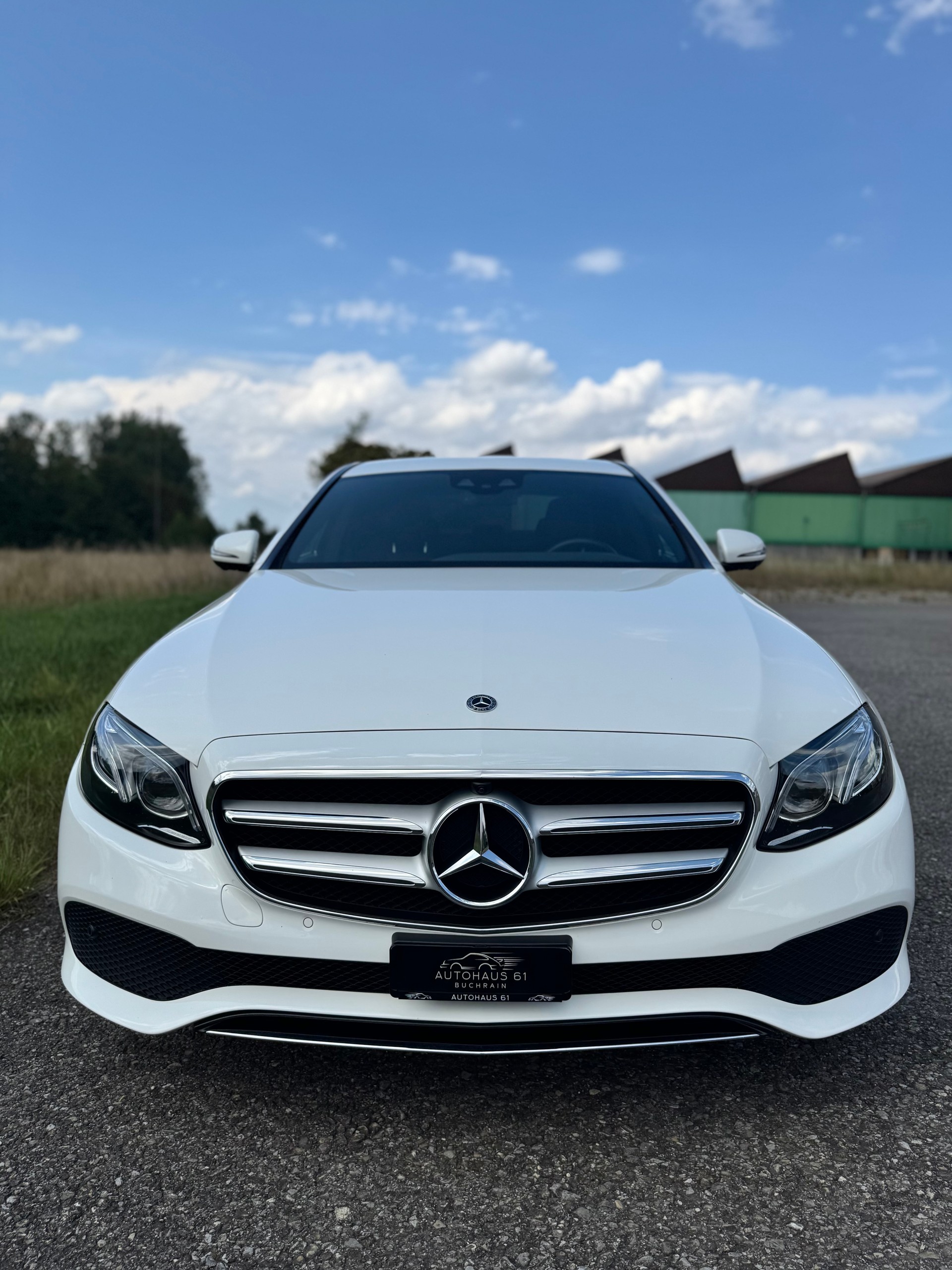 MERCEDES-BENZ E 200 Avantgarde 4Matic 9G-Tronic / ab MFK bei Verkauf-image-3