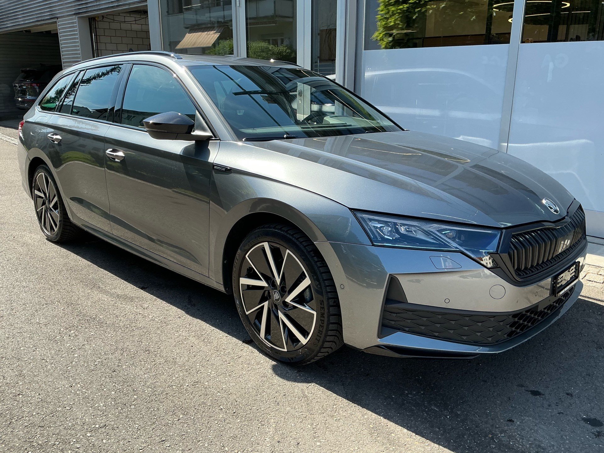 SKODA Octavia Combi 1.5 TSI mHEV 150PS Sportline *** PANORAMA - SCHIEBEDACH ***-showroom-element-2