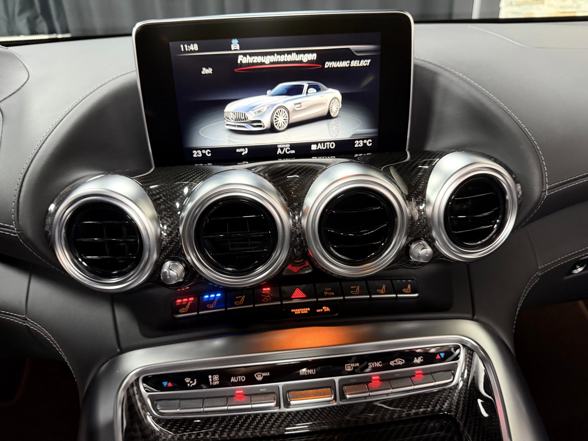 MERCEDES-BENZ AMG GT Roadster Speedshift DCT-image-23