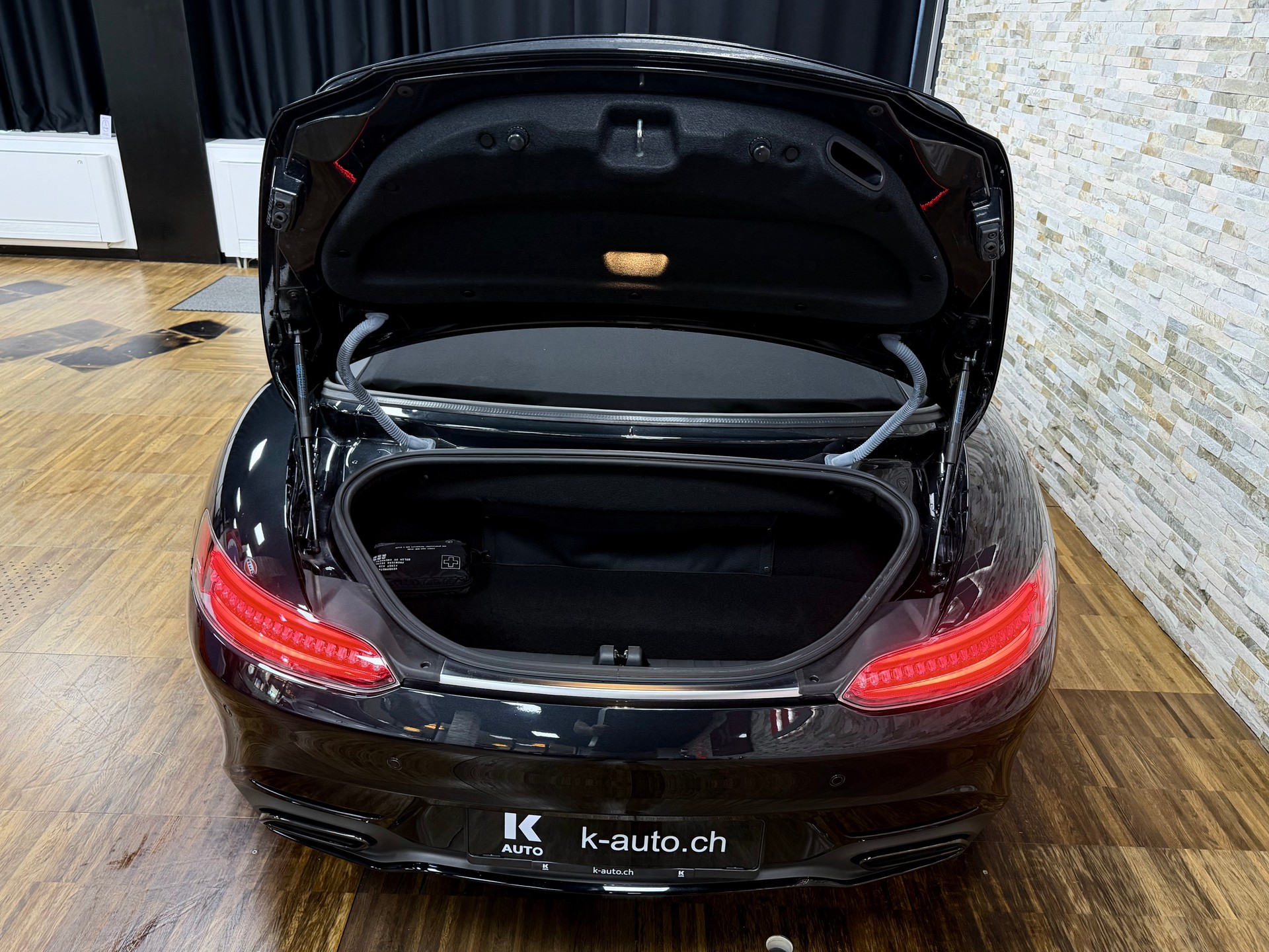 MERCEDES-BENZ AMG GT Roadster Speedshift DCT-image-28