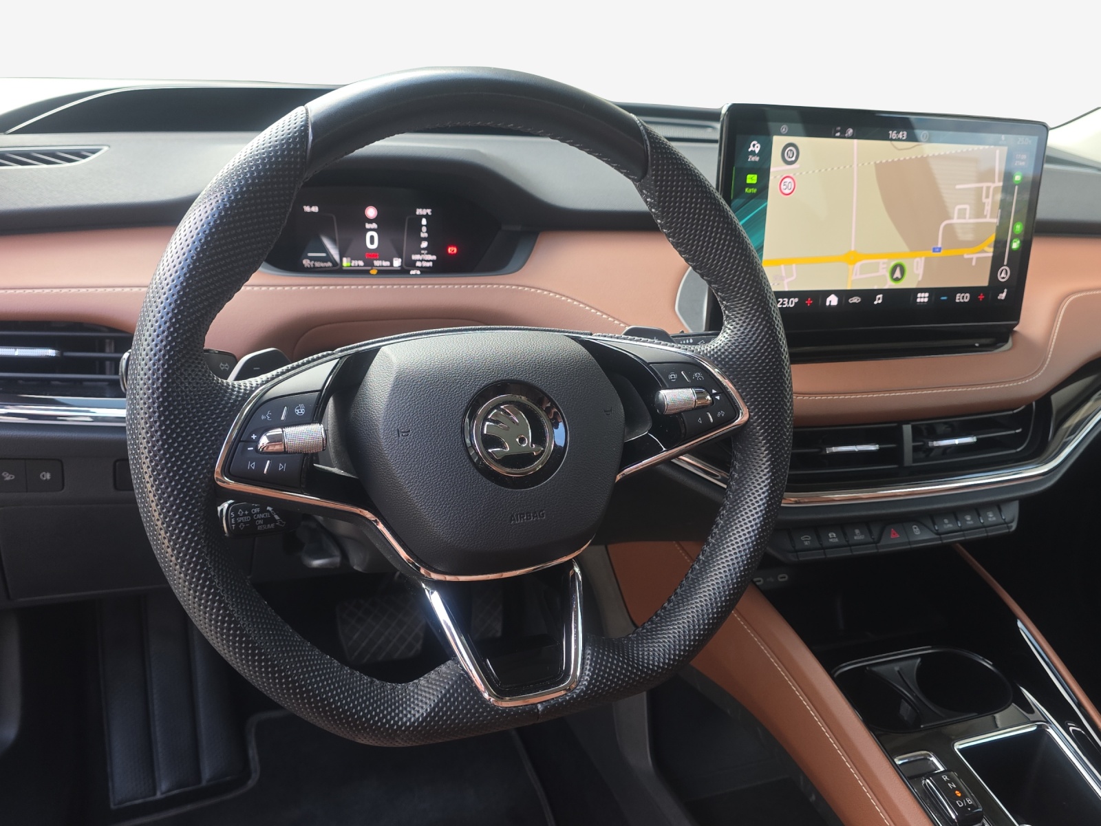 SKODA Enyaq iV 80 Ultra-image-9