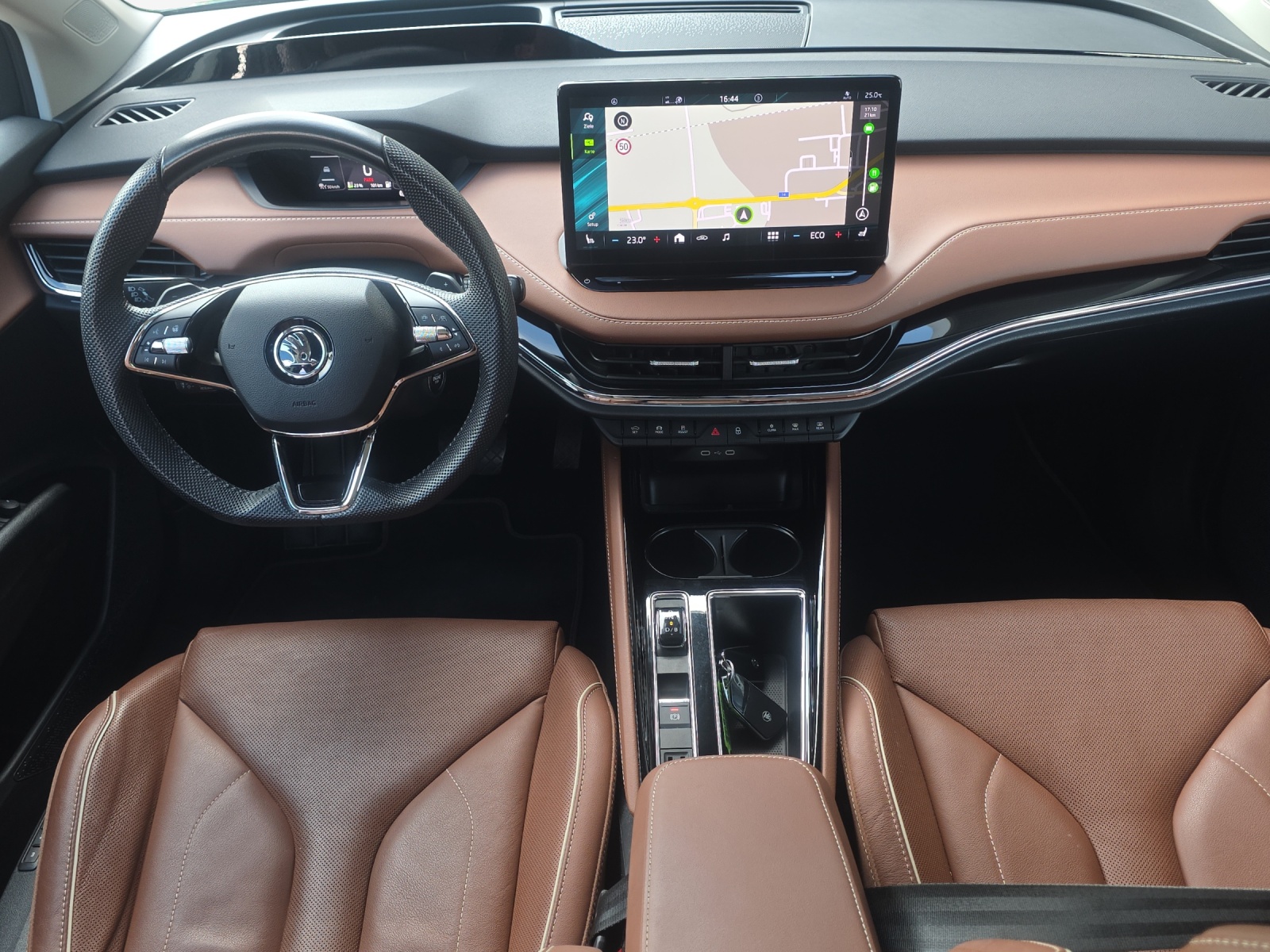 SKODA Enyaq iV 80 Ultra-image-8