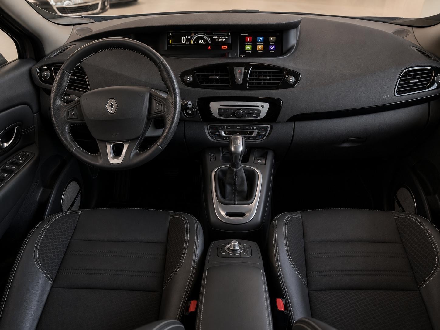 RENAULT Grand Scénic 1.5 dCi Expression EDC-image-11