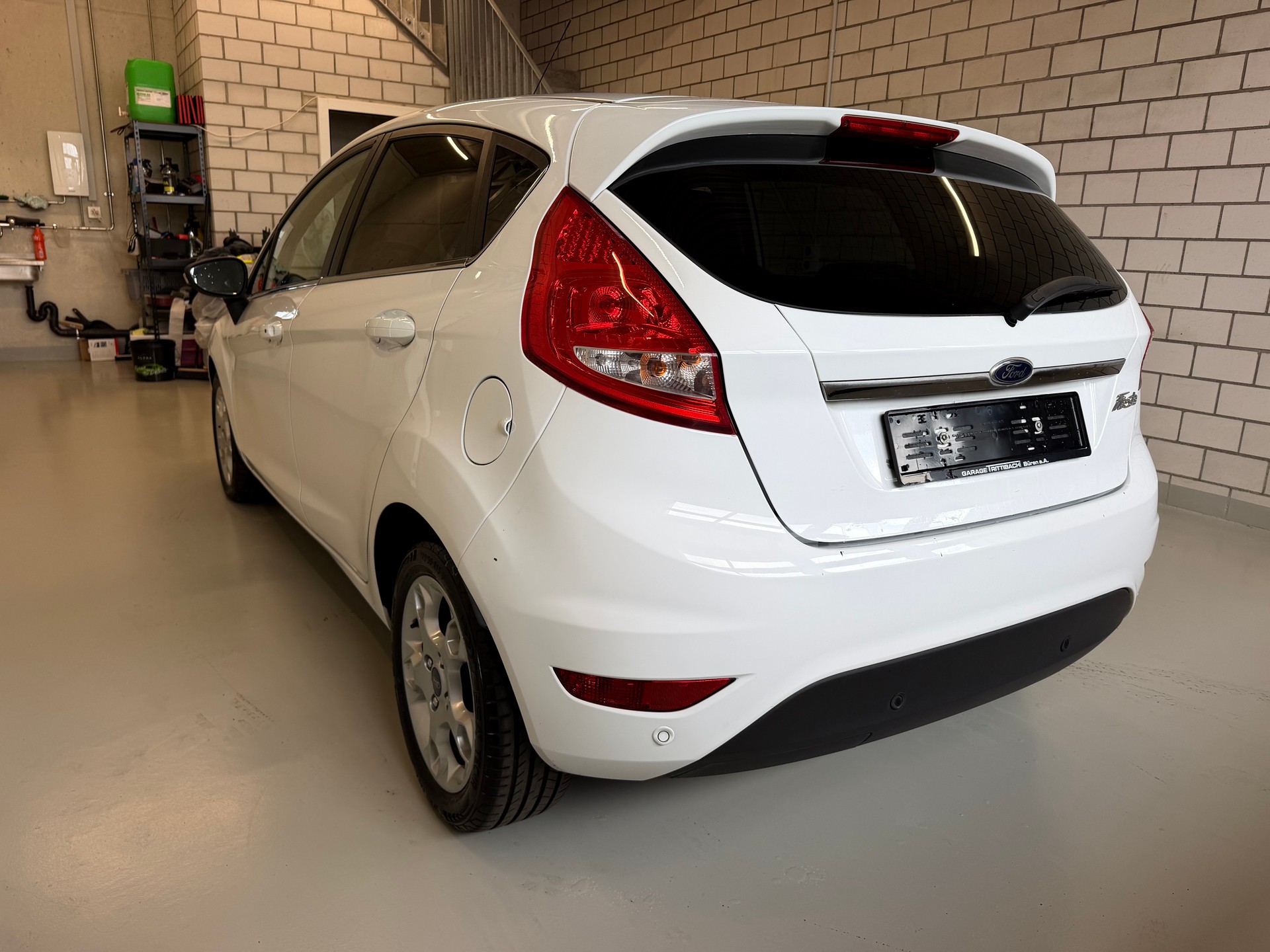 FORD Fiesta 1.4 16V Titanium-image-3