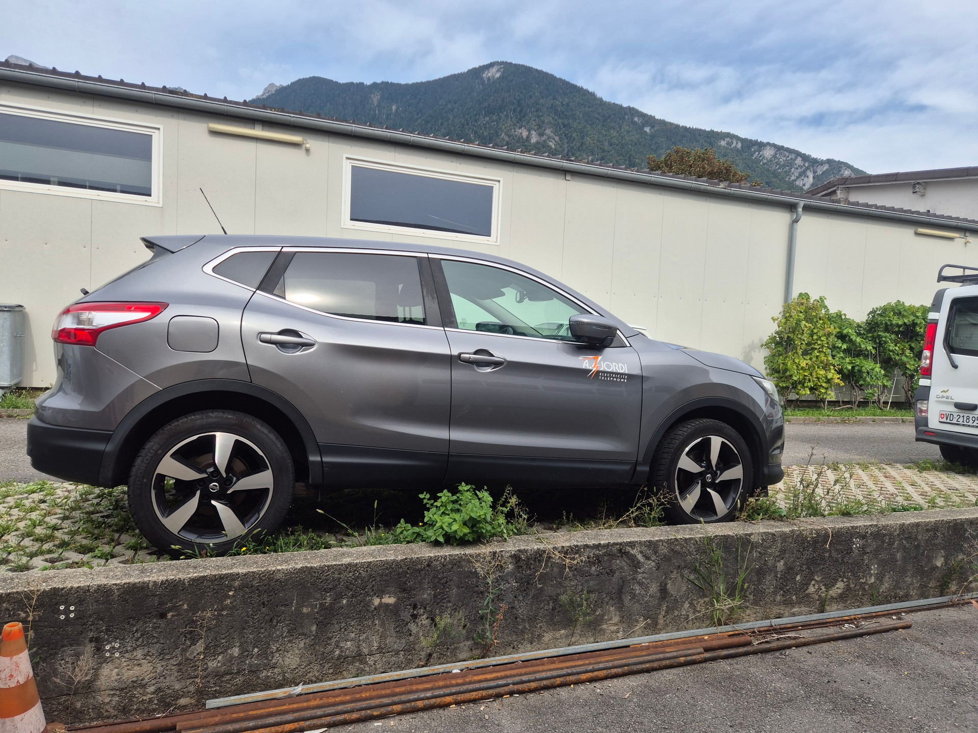 NISSAN Qashqai 1.6 DIG-T N-Connecta-image-5