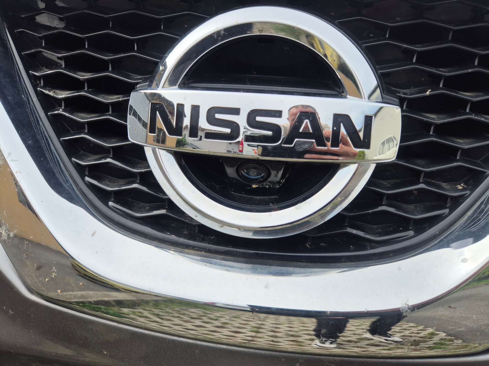 NISSAN Qashqai 1.6 DIG-T N-Connecta-image-2