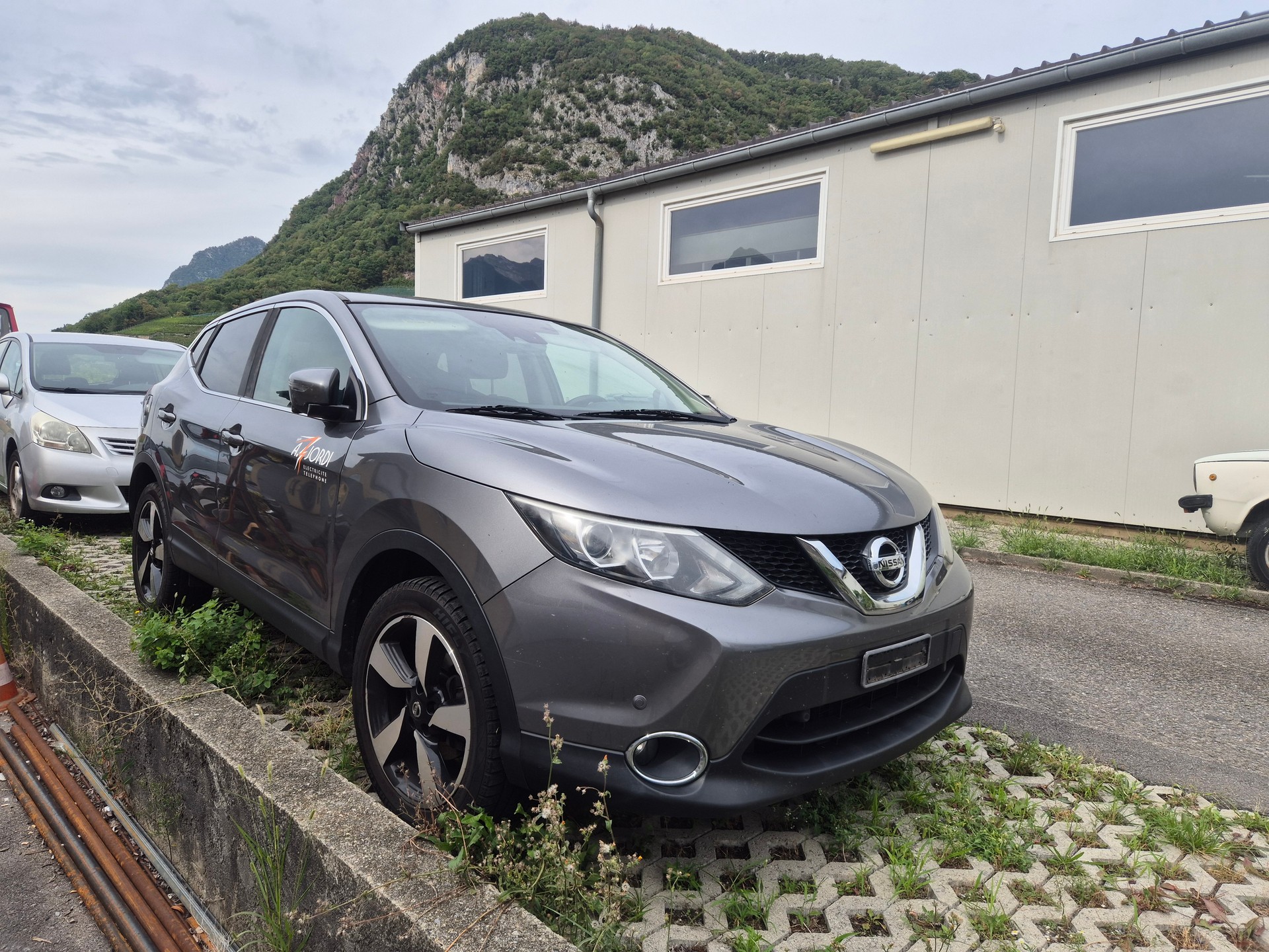 NISSAN Qashqai 1.6 DIG-T N-Connecta-image-1