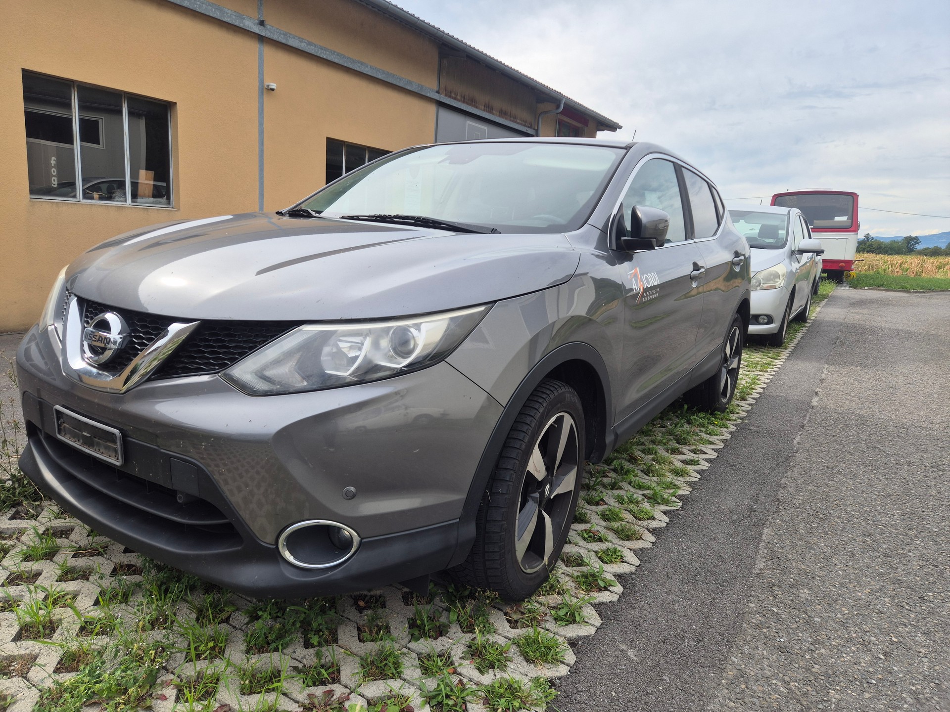 NISSAN Qashqai 1.6 DIG-T N-Connecta-image-0