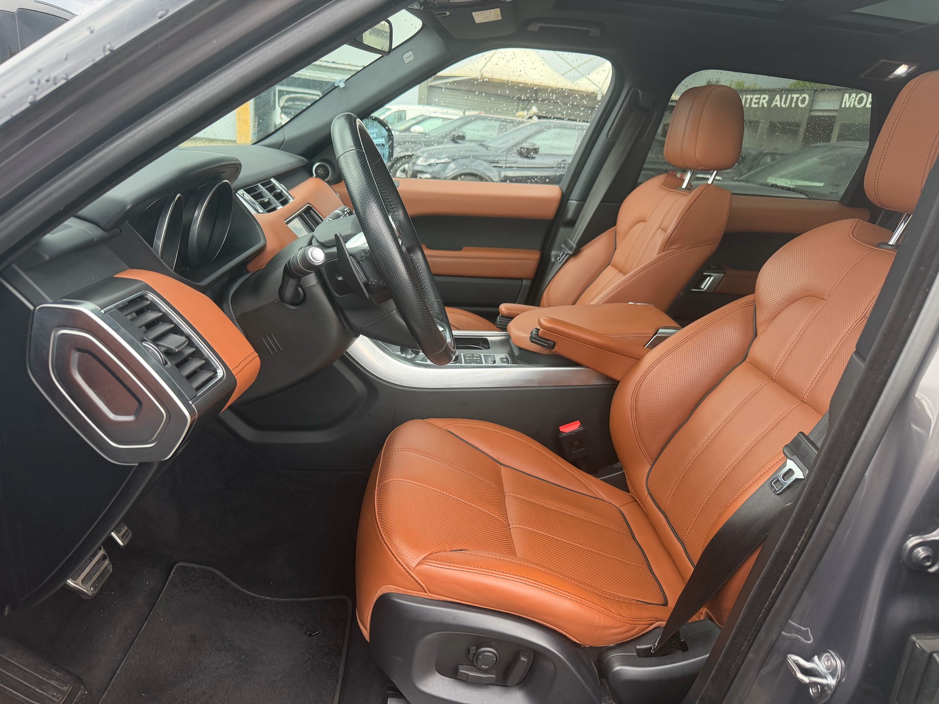 LAND ROVER Range Rover Sport 3.0 SDV6 HSE Dynamic Automatic-image-11