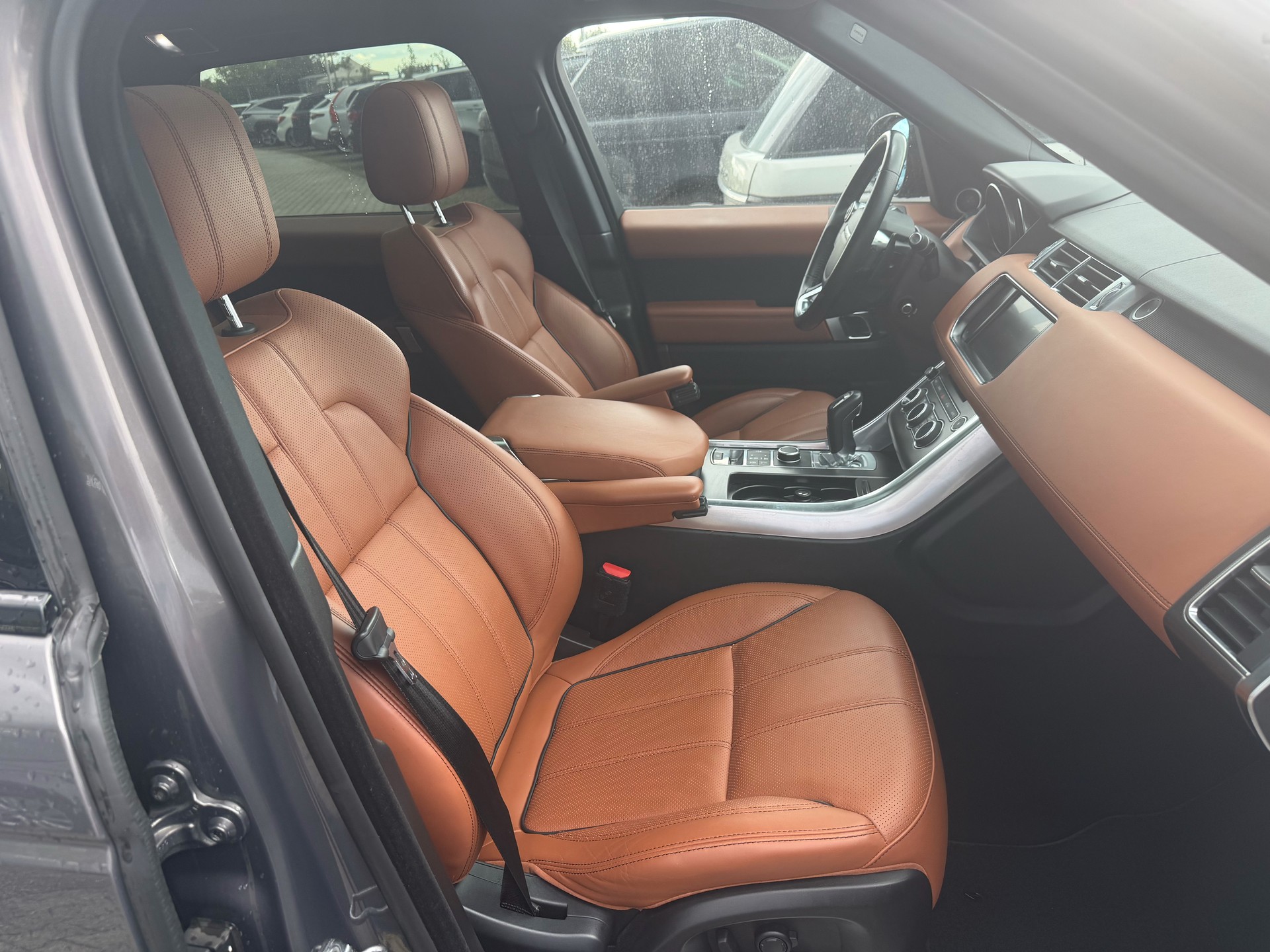 LAND ROVER Range Rover Sport 3.0 SDV6 HSE Dynamic Automatic-image-15