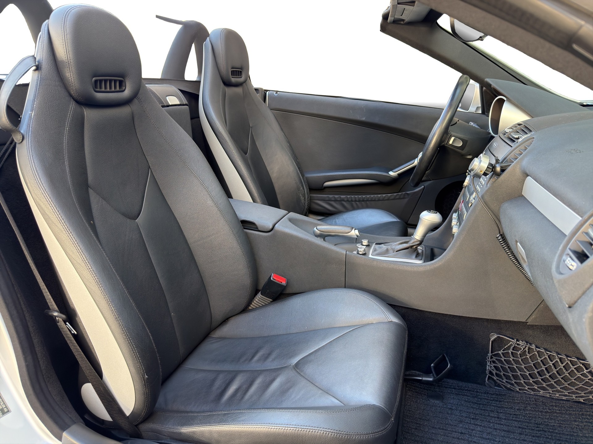 MERCEDES-BENZ SLK 200 Kompressor-image-11