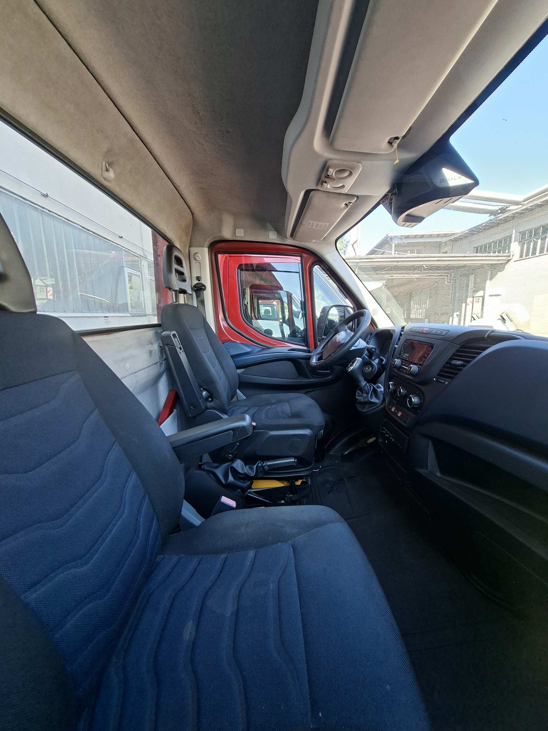 IVECO 50C18T Daily Sattelschlepper-image-3