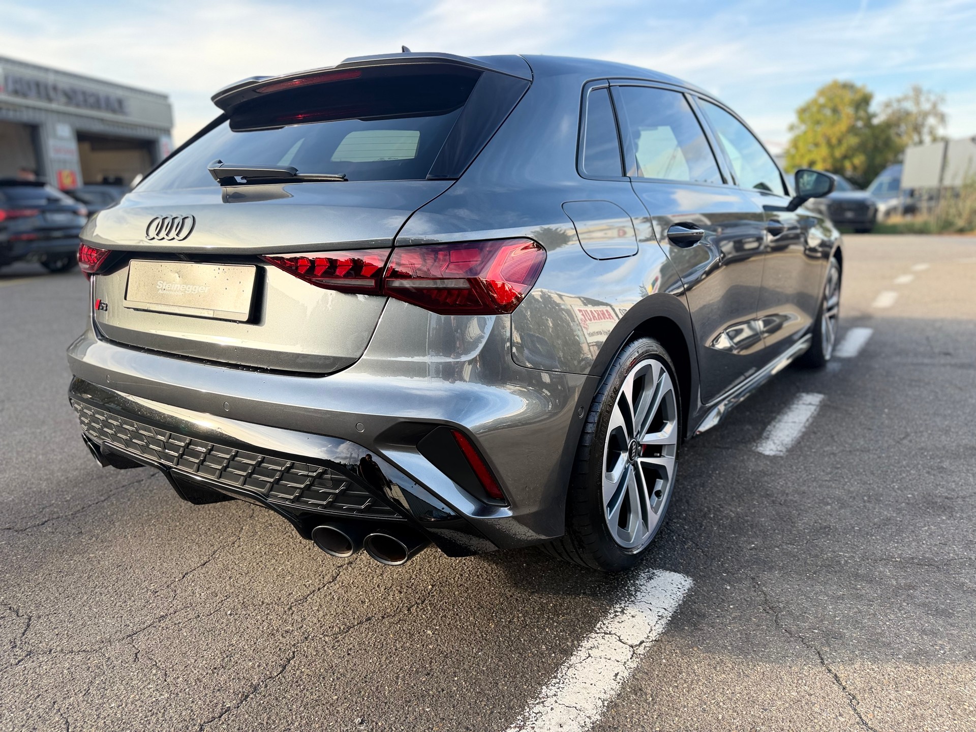 AUDI S3 Sportback TFSI quattro S-tronic-image-10