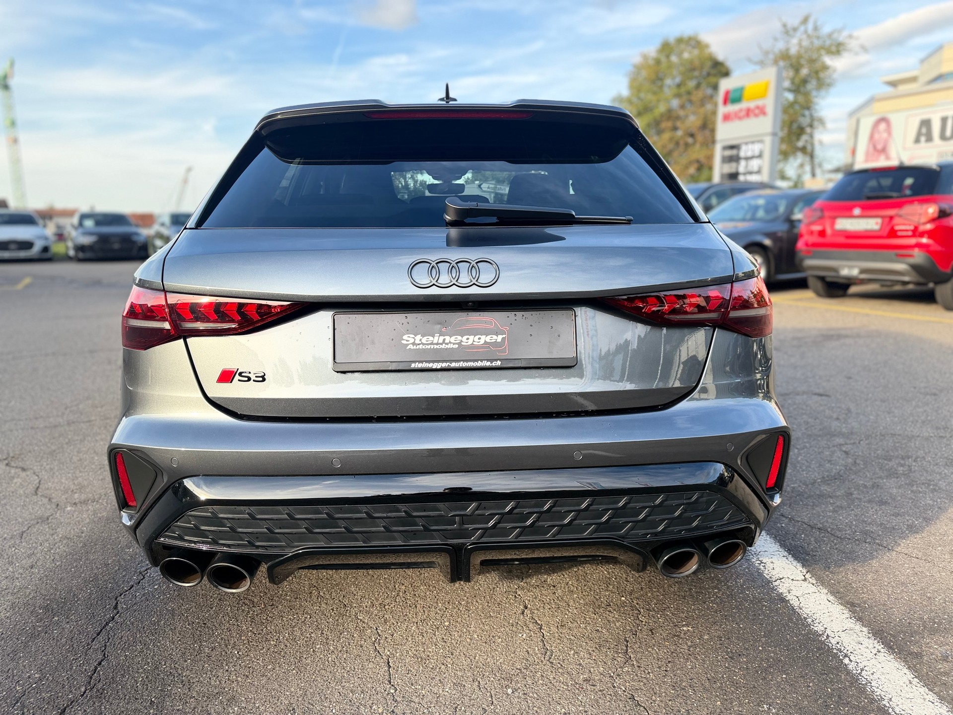 AUDI S3 Sportback TFSI quattro S-tronic-image-9