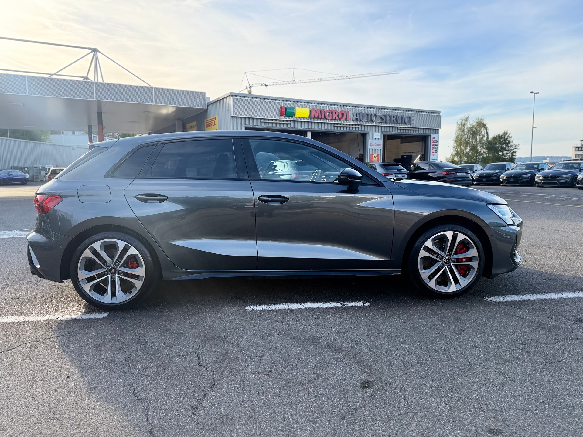 AUDI S3 Sportback TFSI quattro S-tronic-image-11