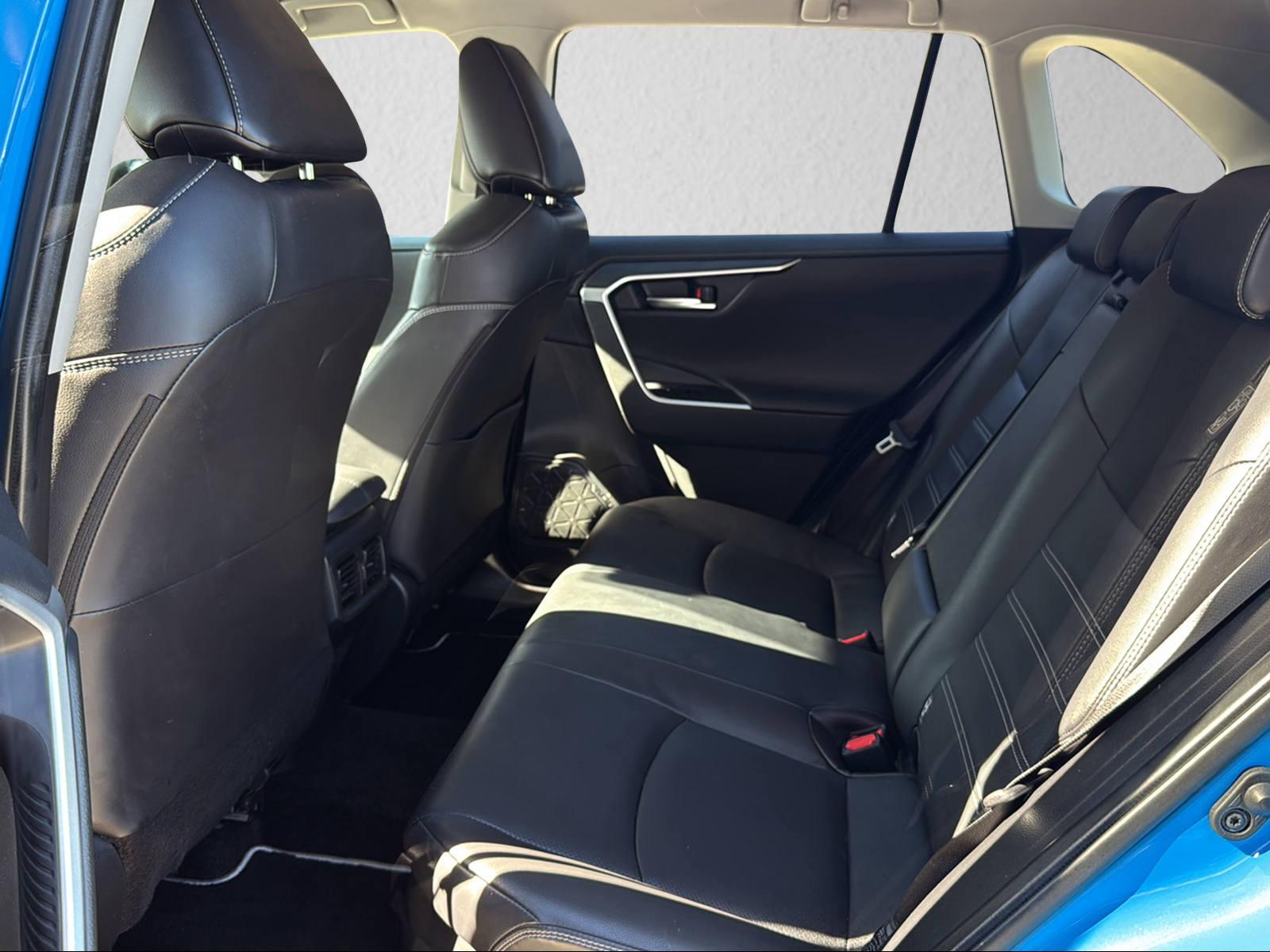 TOYOTA RAV4 2.5 HEV Premium-image-11