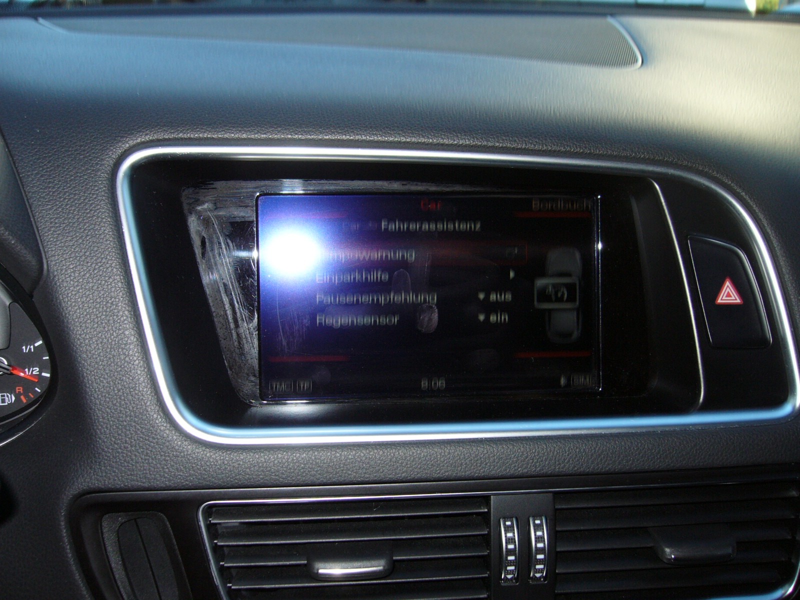 AUDI Q5 2.0 TFSI quattro-image-14