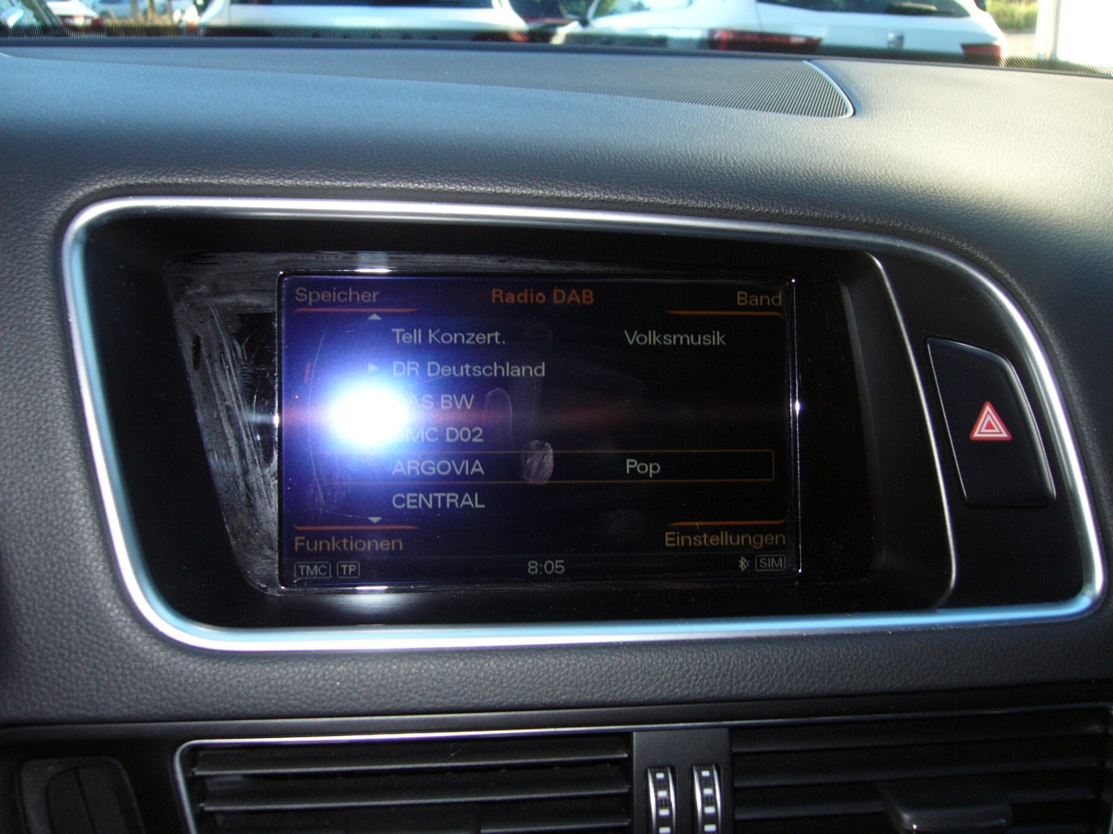 AUDI Q5 2.0 TFSI quattro-image-10