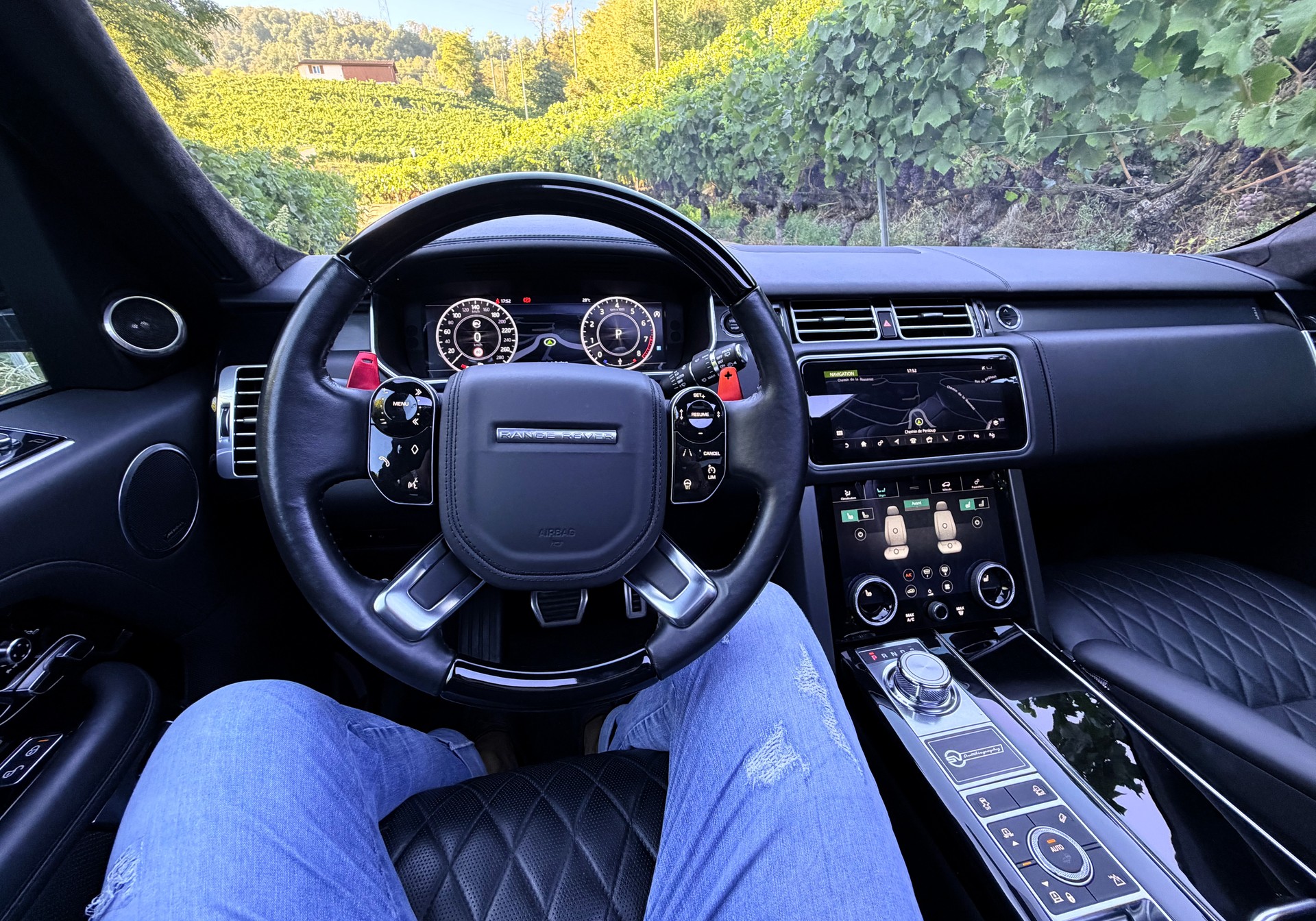 LAND ROVER Range Rover 5.0 V8 S/C SV AB Dynamic Automatic-image-20