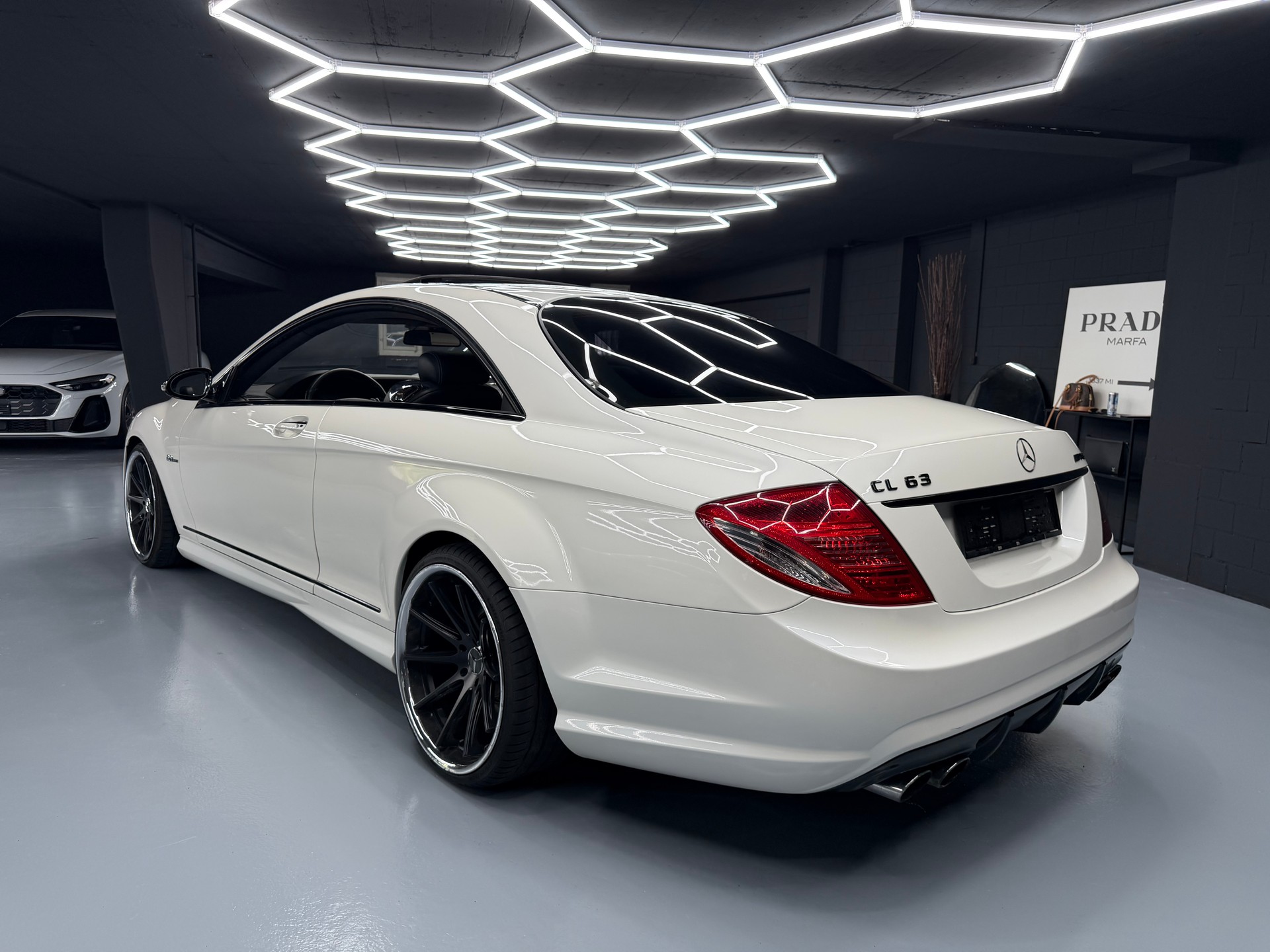 MERCEDES-BENZ CL 63 AMG 7G-Tronic-image-2